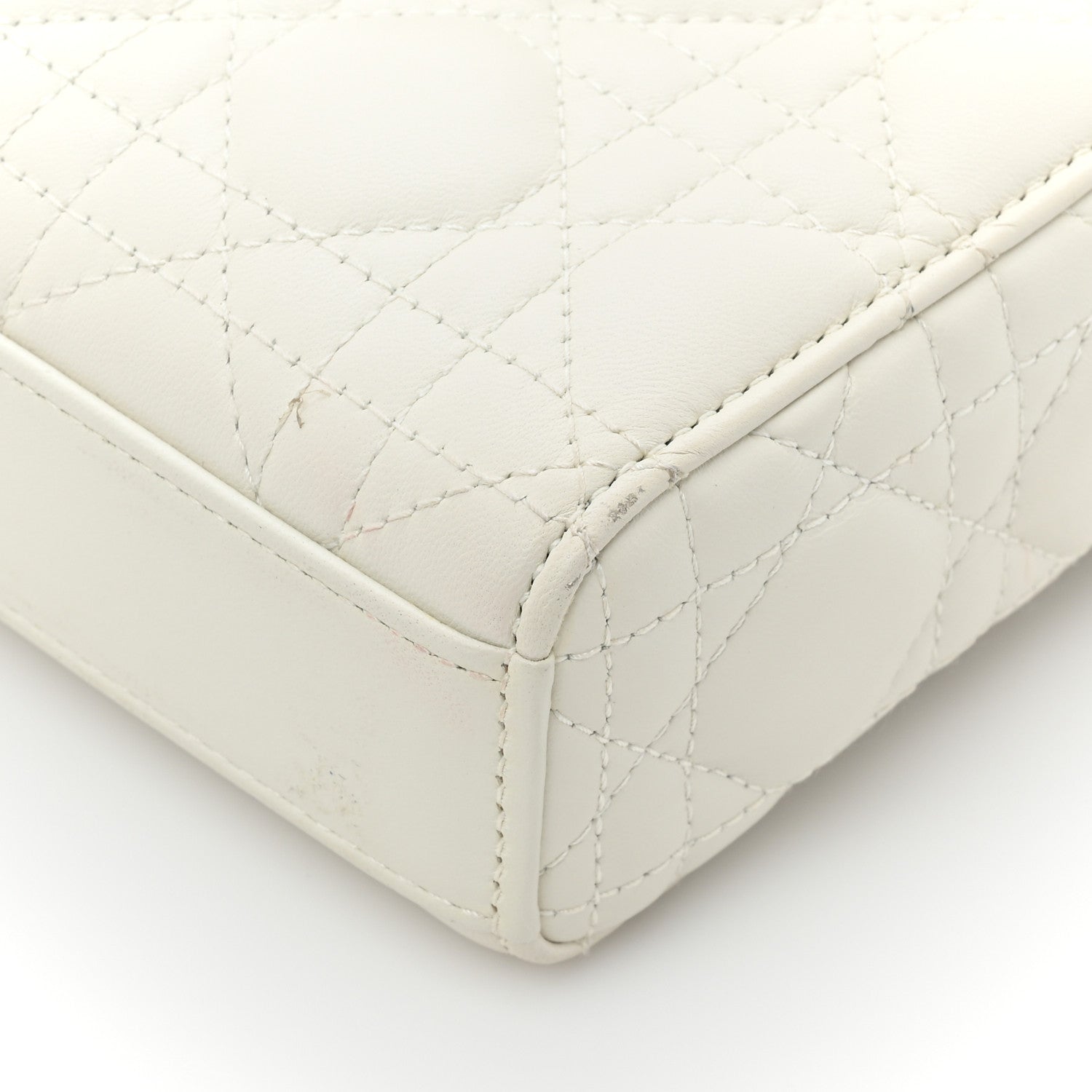 Christian Dior Lambskin Cannage Medium Lady D-Joy White 14 of 20