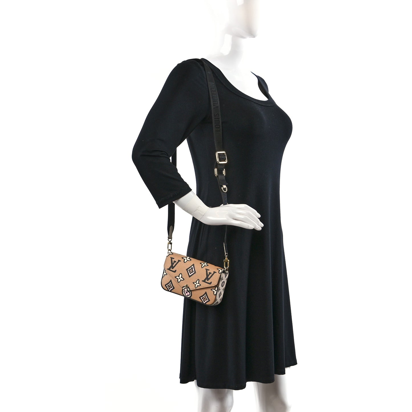 Monogram Wild At Heart Felicie Strap & Go Arizona Creme