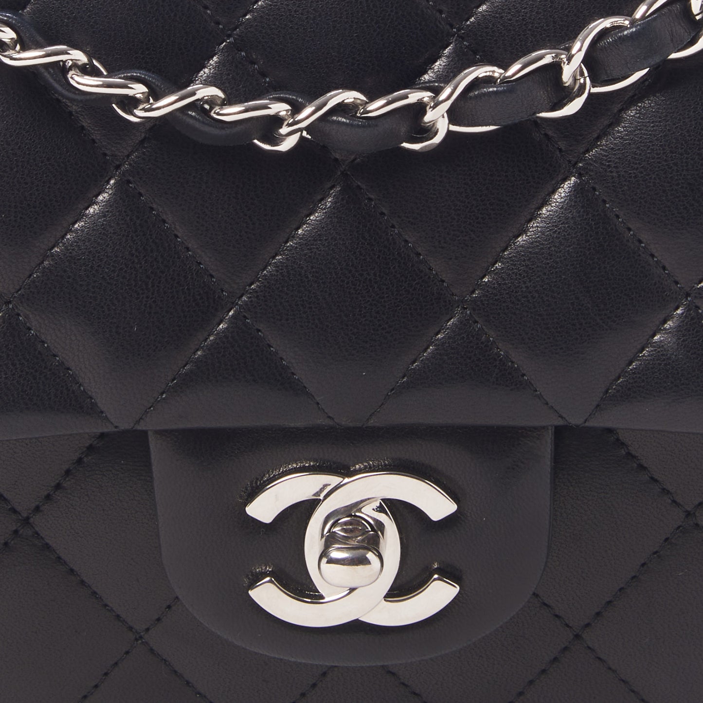 Lambskin Quilted Medium Double Flap Black
