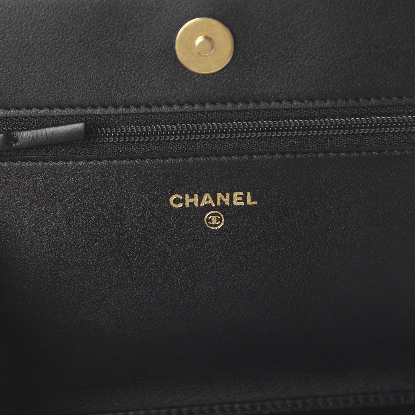 Caviar Quilted Boy Wallet On Chain WOC Black