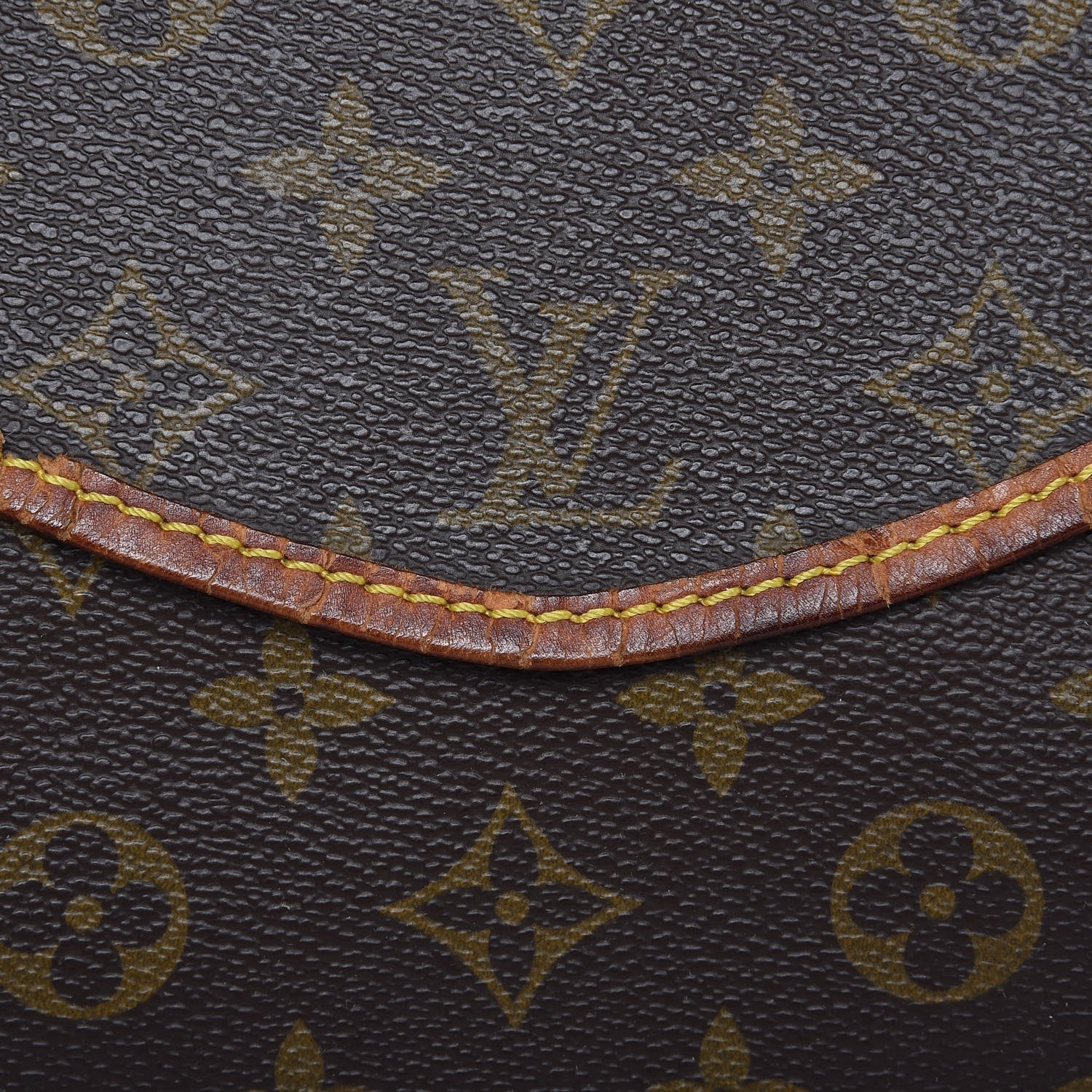 Louis Vuitton Monogram Saumur 43 11 of 30