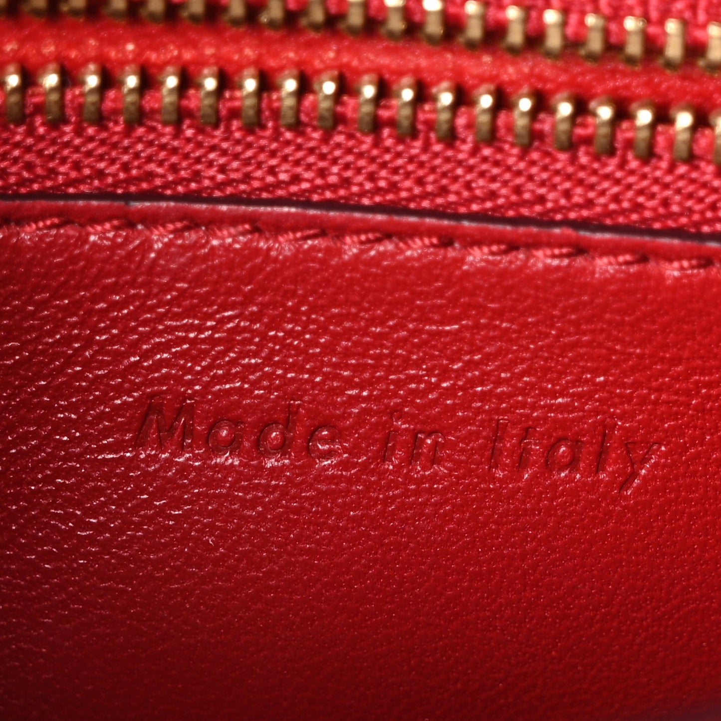 Box Calfskin Small Classic Box Flap Bag Red