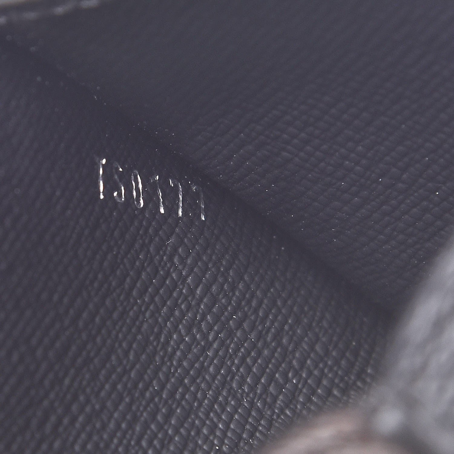 Louis Vuitton Monogram Eclipse Porte-Cartes Double Card Holder 7 of 8