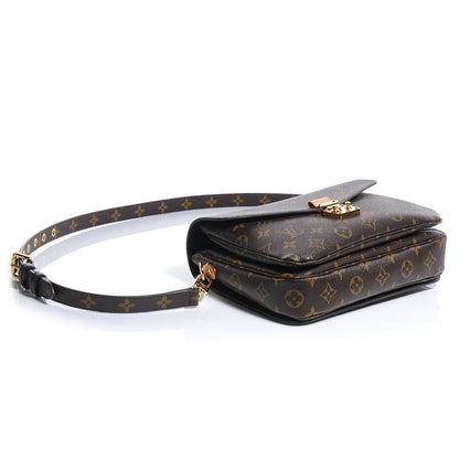 Louis Vuitton Monogram Pochette Metis 4 of 8
