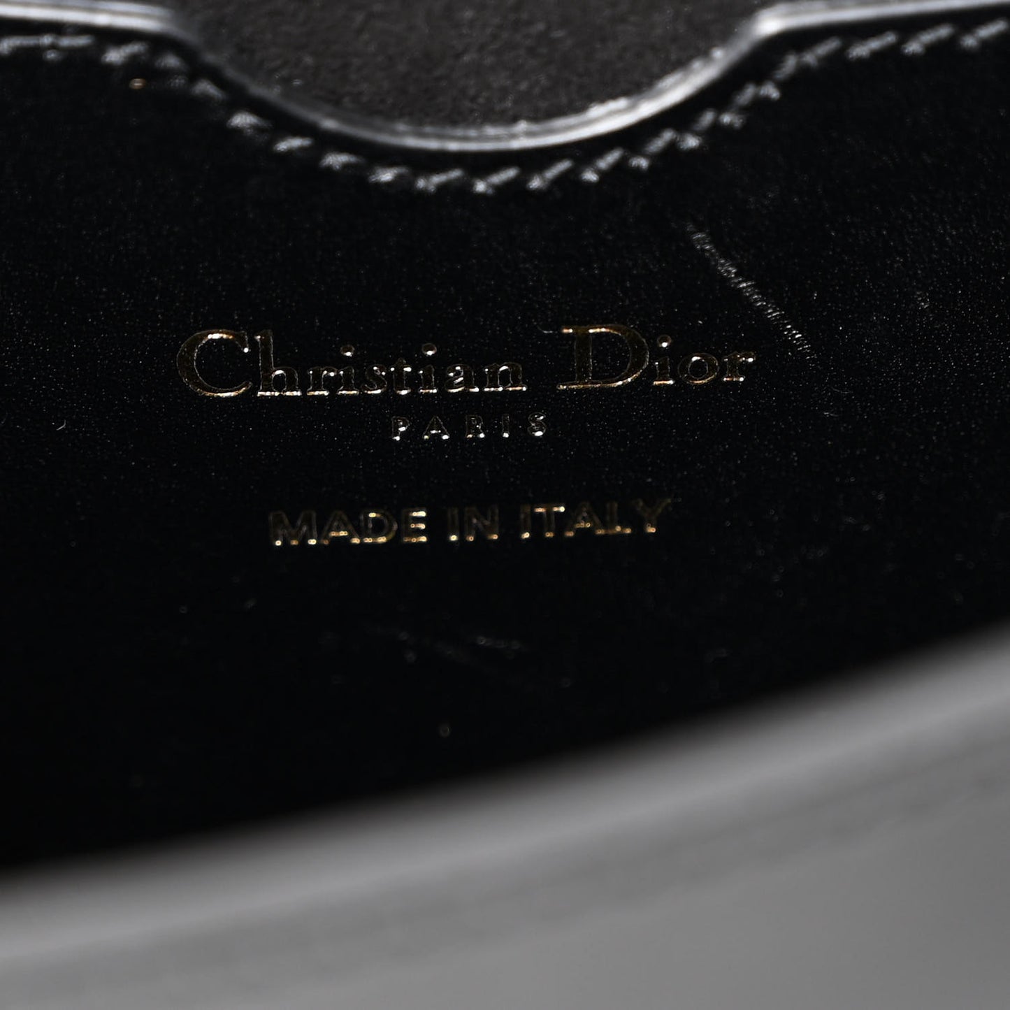 Box Calfskin Large Bobby Flap Black