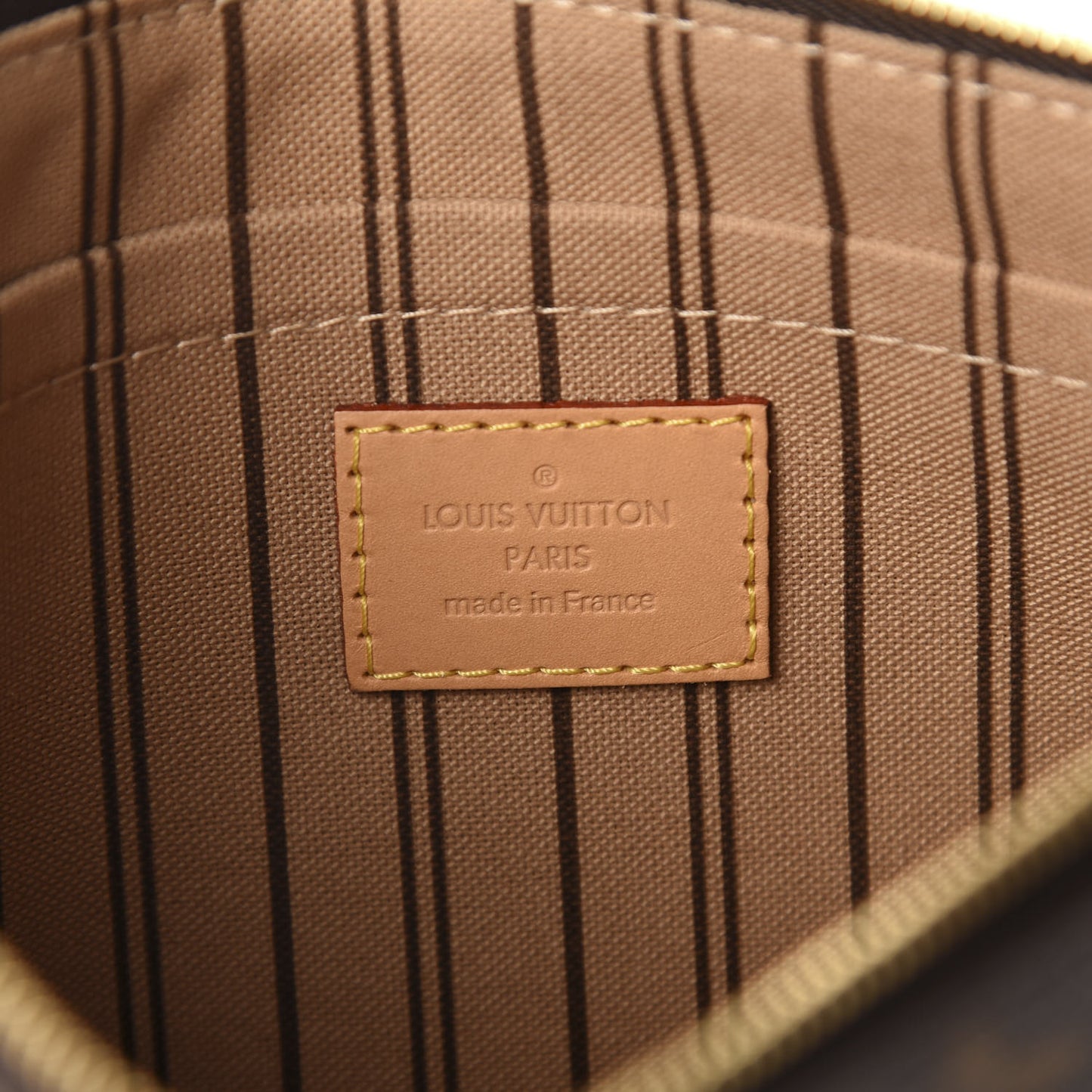 Monogram Game On Neverfull MM Pochette