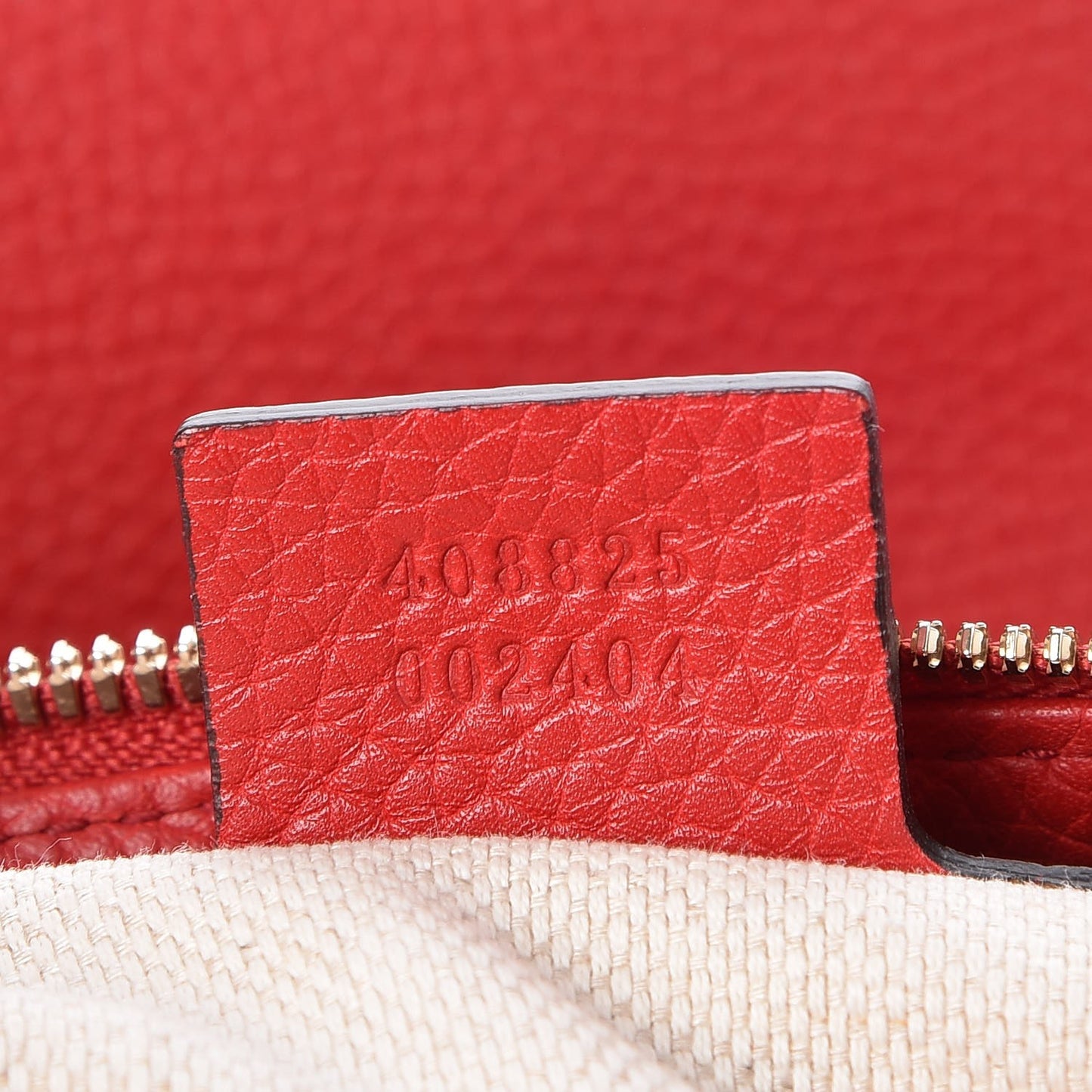 Pebbled Calfskin Large Soho Hobo Tabasco Red