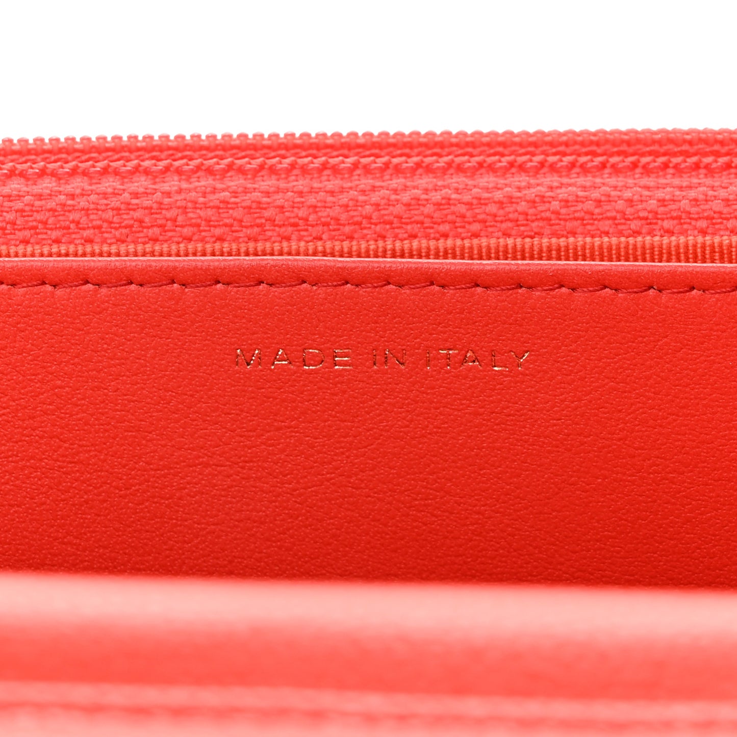 Caviar Quilted Wallet on Chain WOC Red