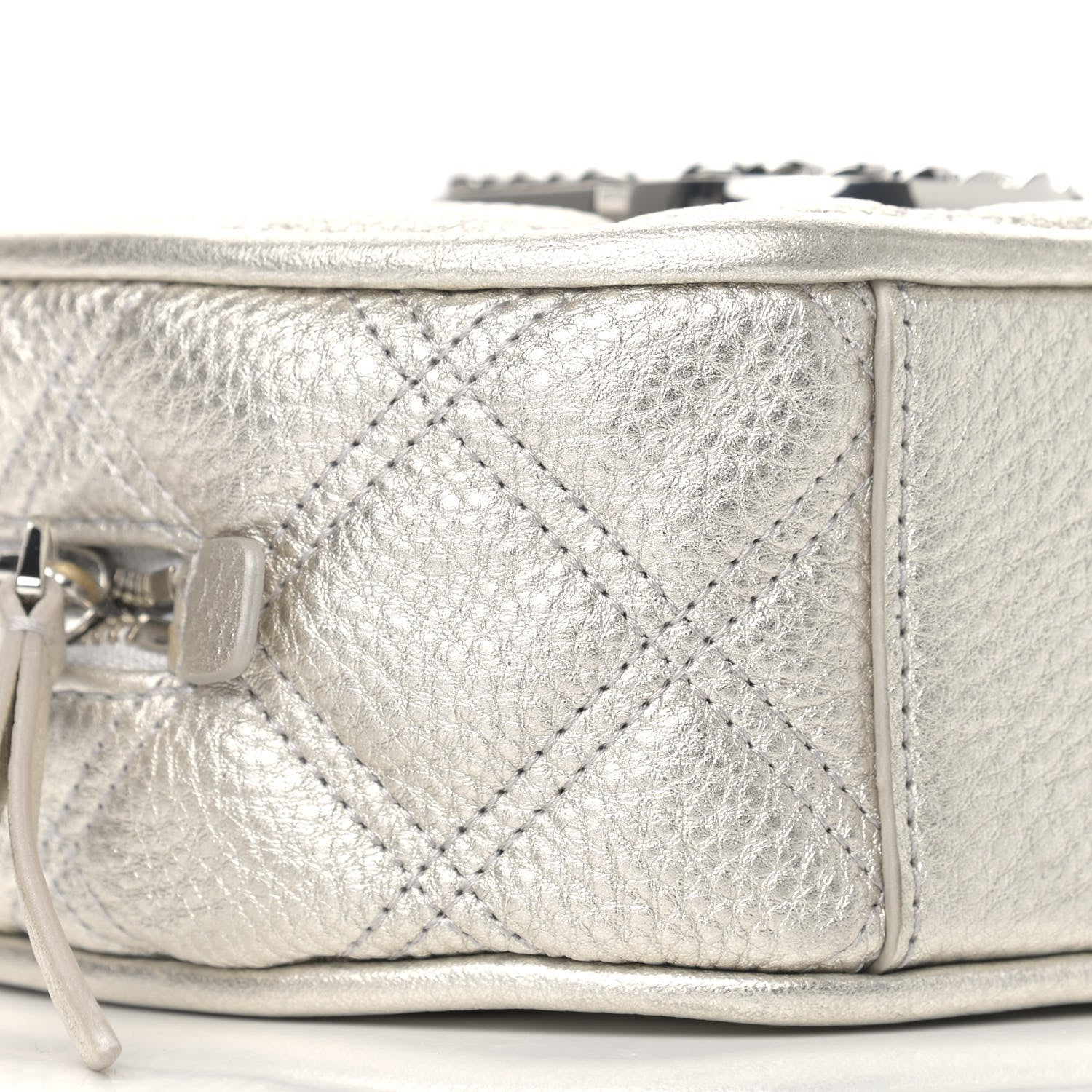 Marc Jacobs Metallic Grained Calfskin Quilted The Status Round Crossbody Platinum 9 of 11