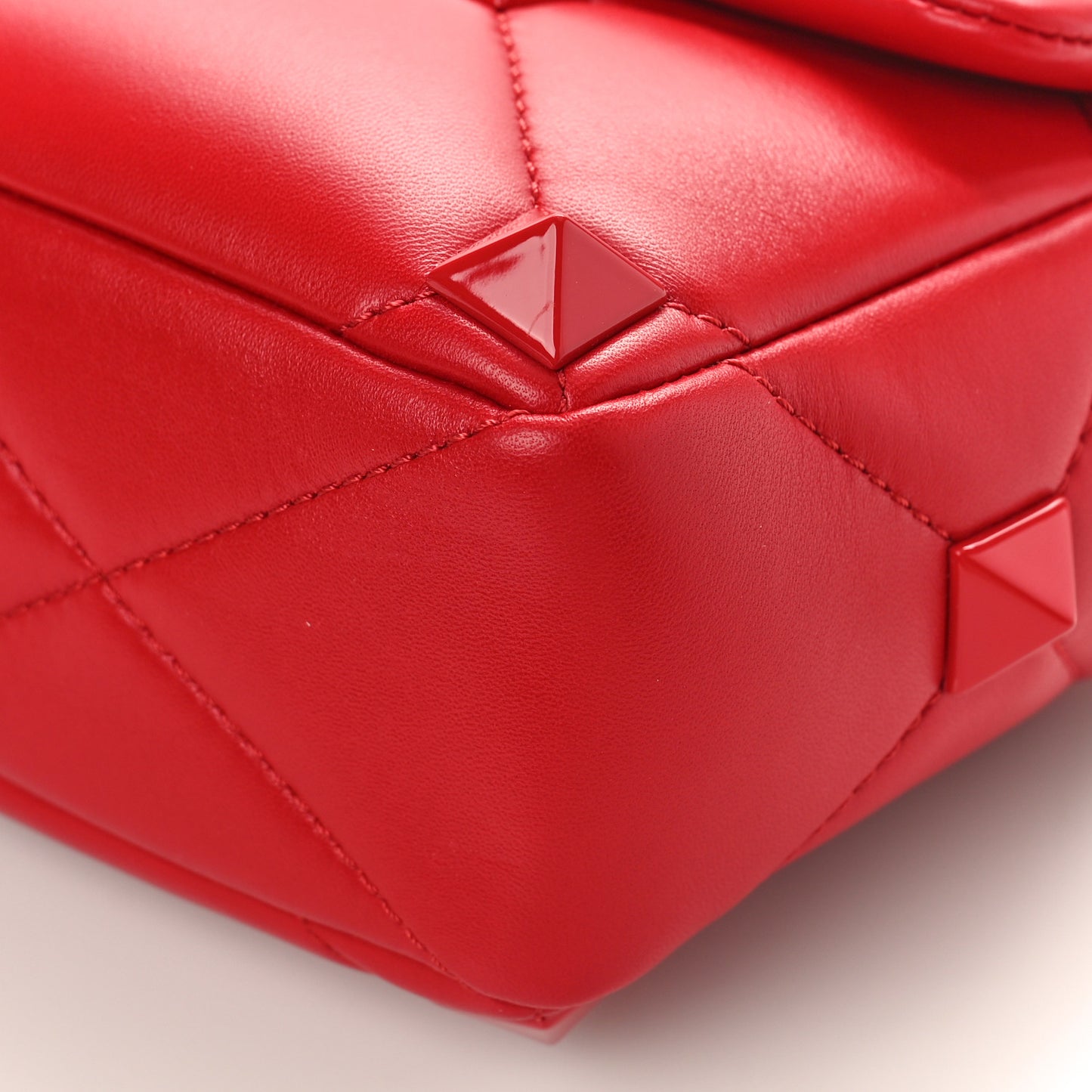Nappa Enamel Monochrome Medium Roman Stud Shoulder Bag Rouge Pur