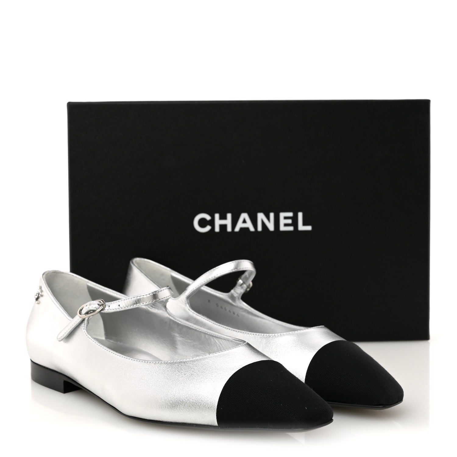 Chanel Laminated Calfskin Grosgrain Mary Janes Flats 40 Silver Black 9 of 9