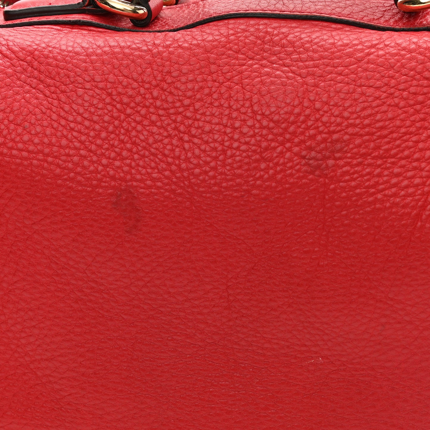 Pebbled Calfskin Medium Soho Boston Red