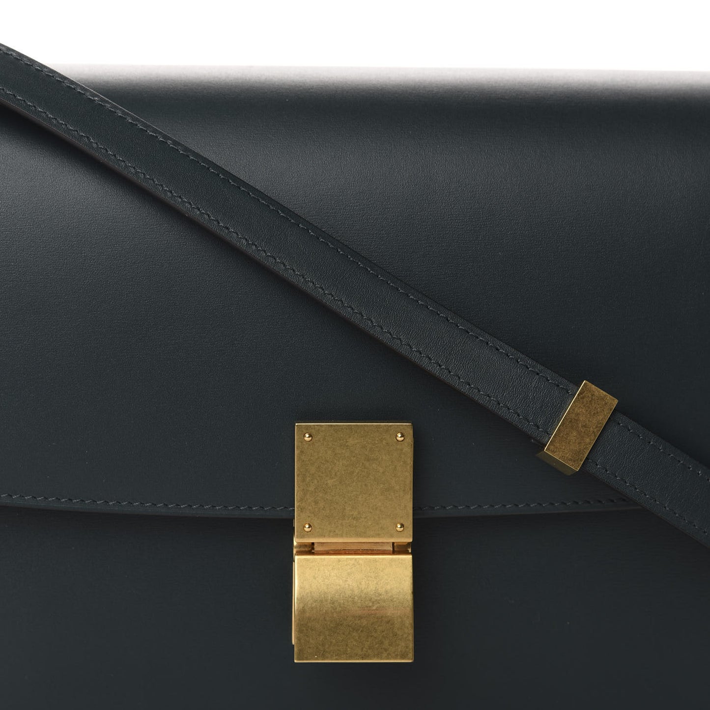 Box Calfskin Classic Box Medium Flap Bag Amazone