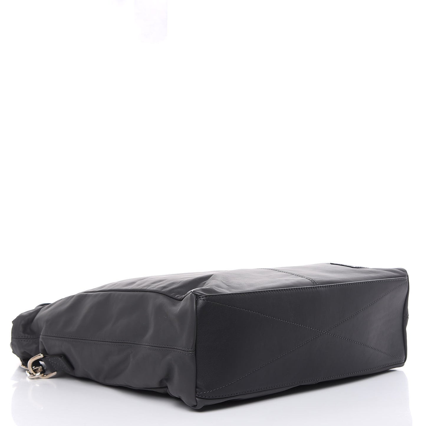 Calfskin V Line Move Messenger Asphalt