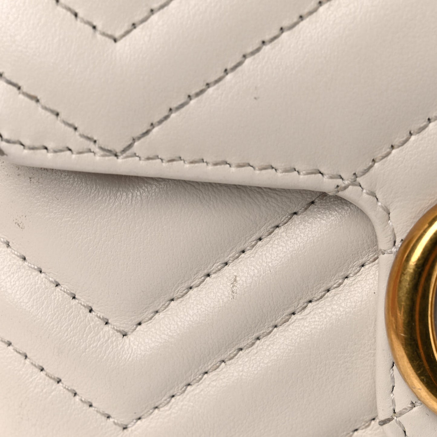 Calfskin Matelasse Super Mini GG Marmont Shoulder Bag White