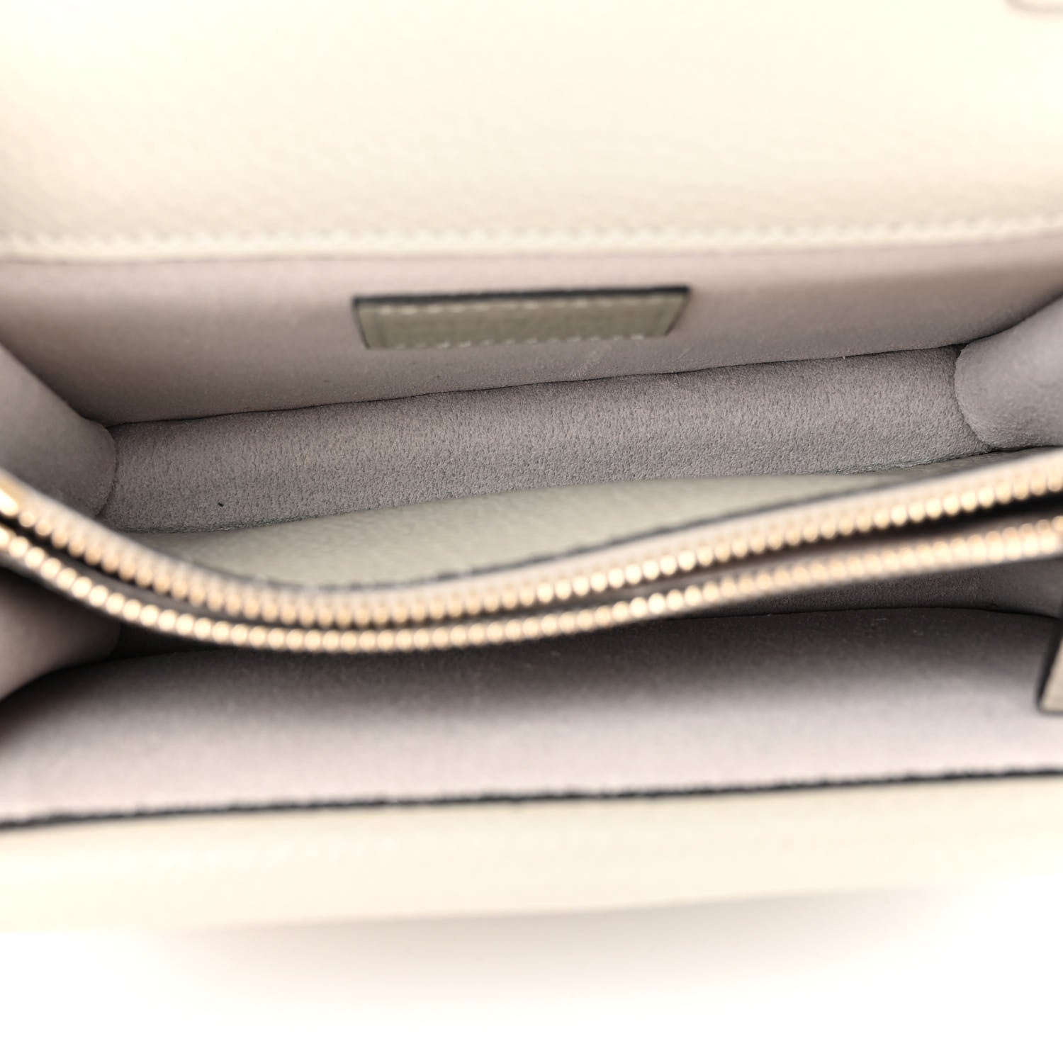 Valentino Garavani Pebbled Calfskin Rockstud Wallet on Chain Opal Grey 5 of 9