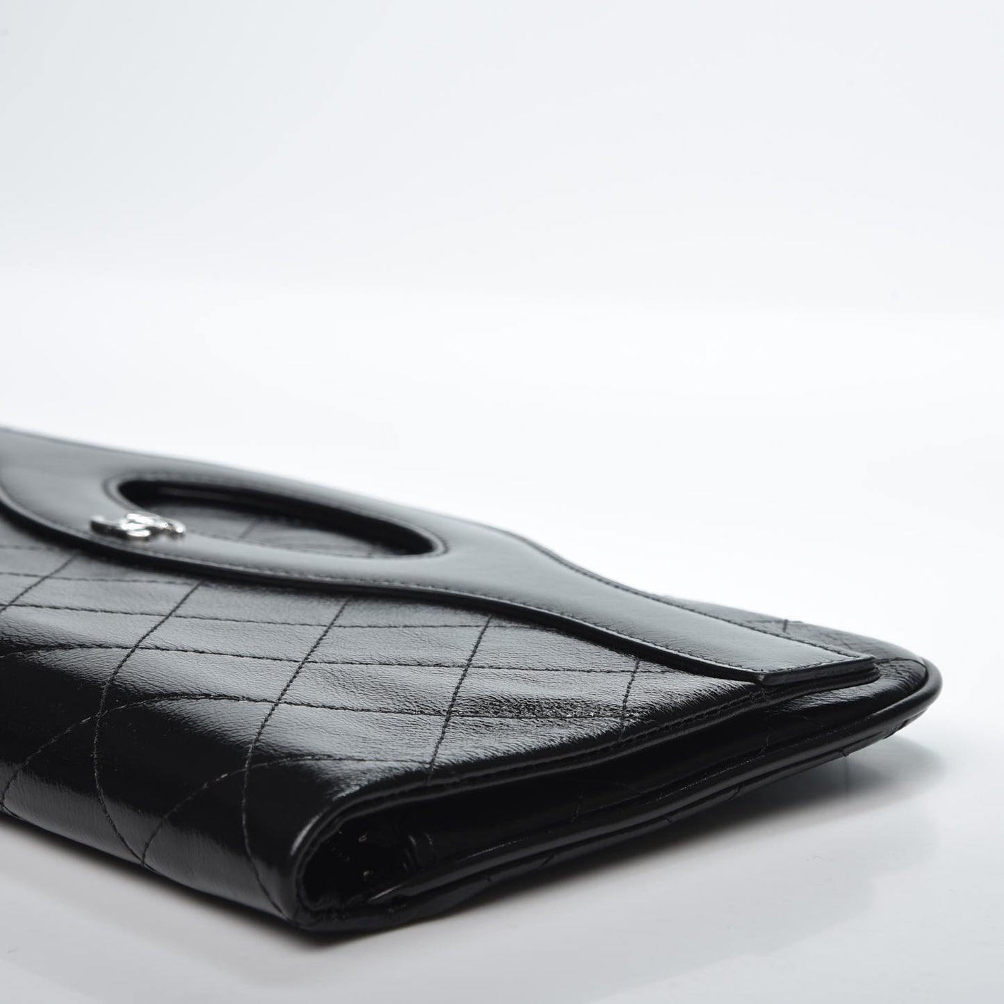 Shiny Crumpled Calfskin Large 31 Pouch Black