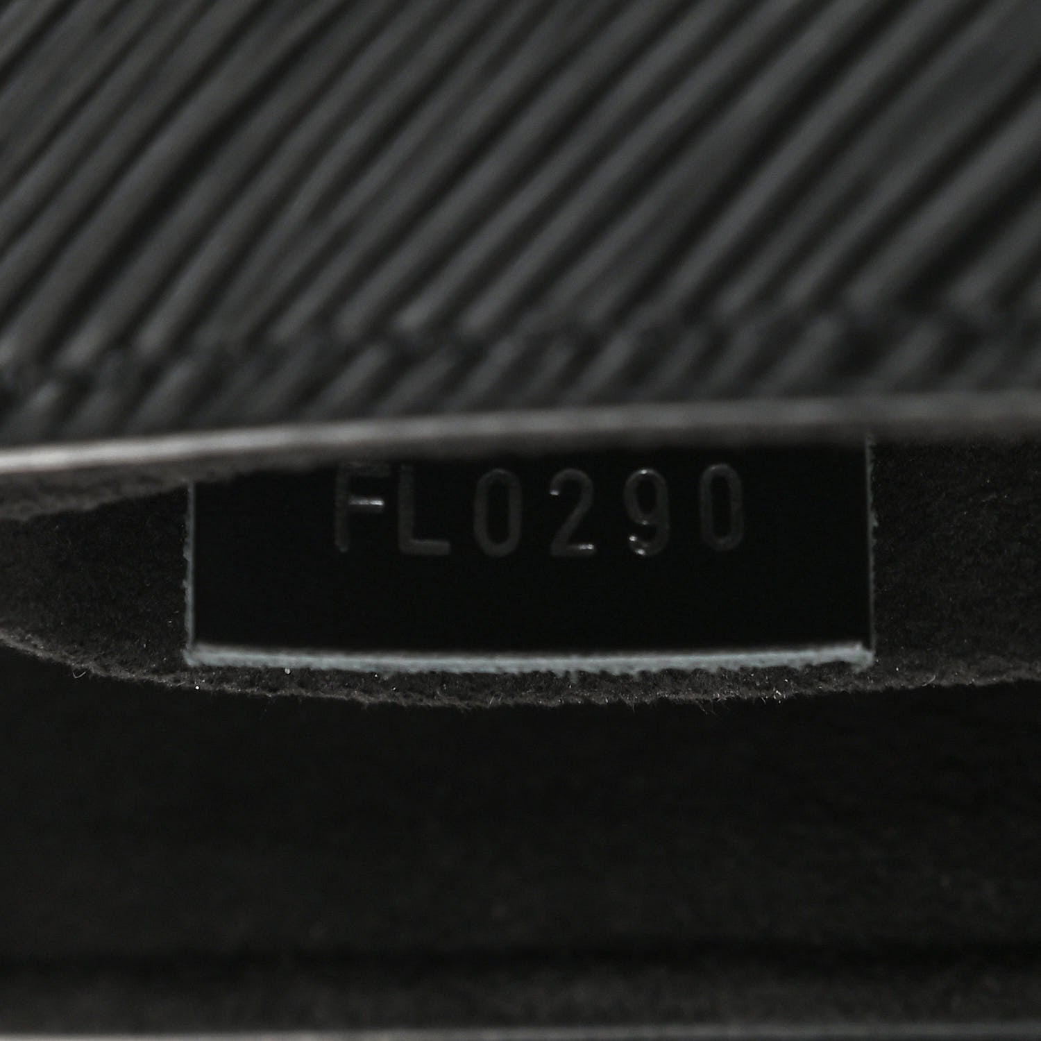 Louis Vuitton Epi Twist Shoulder Bag MM Matte Black 7 of 12