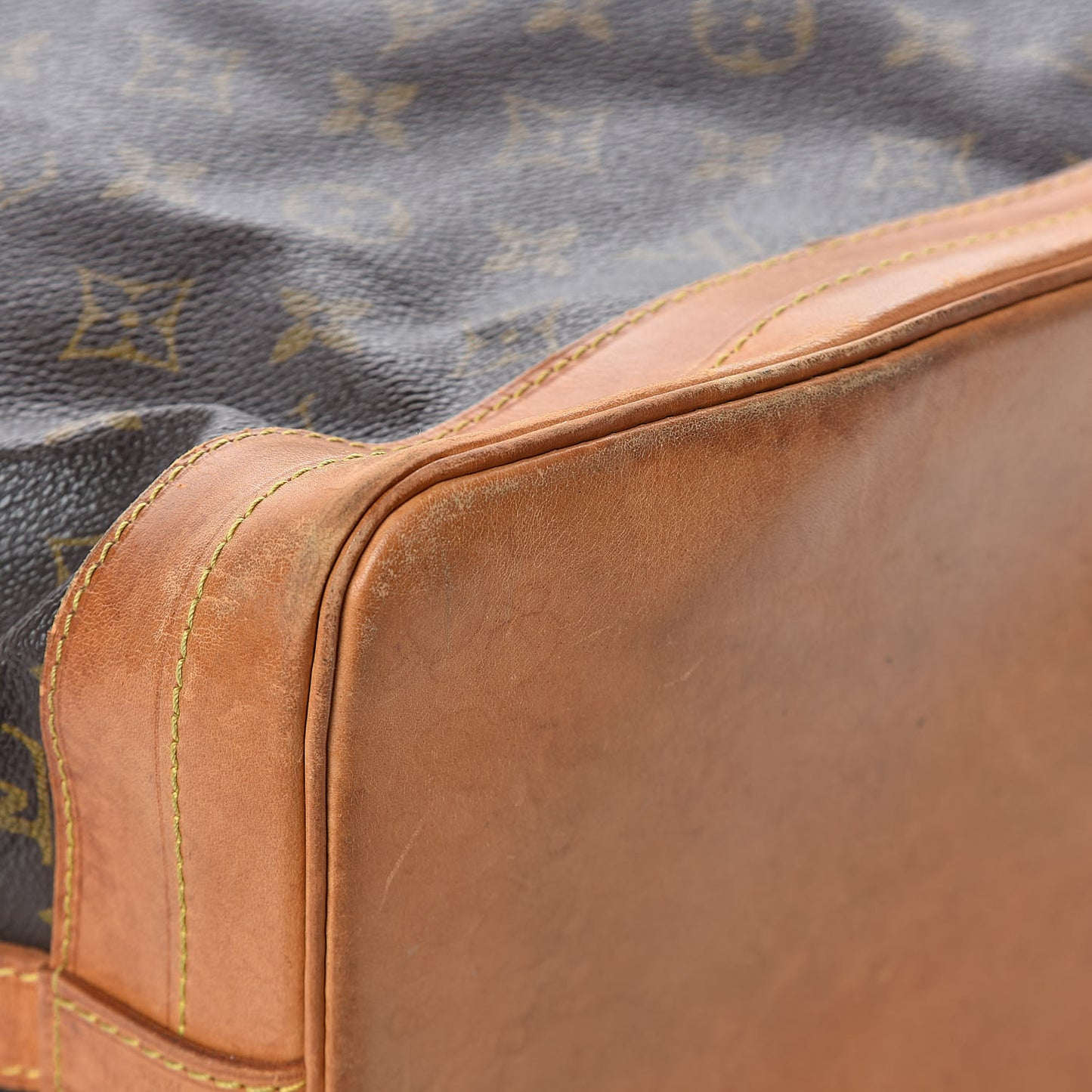 Monogram Noe