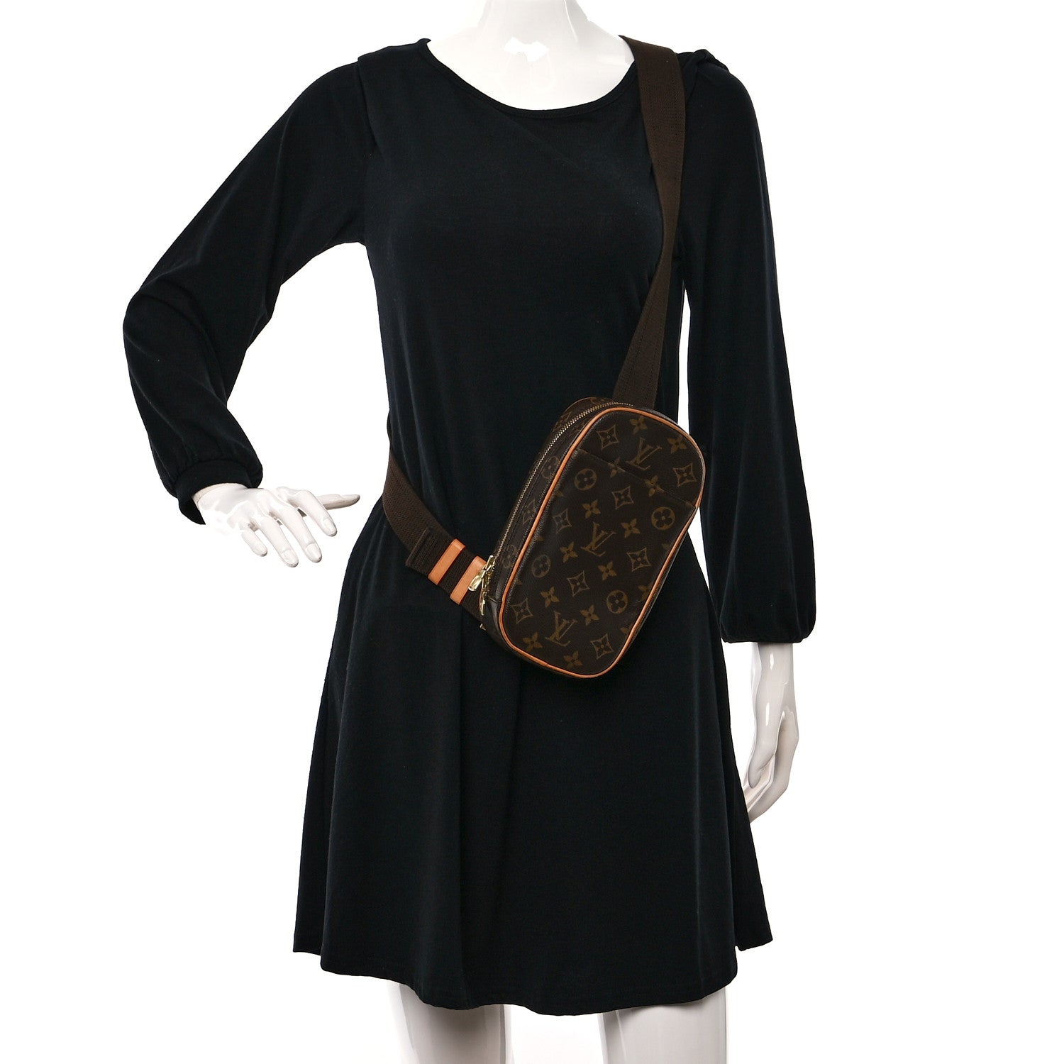 Louis Vuitton Monogram Pochette Gange 2 of 8