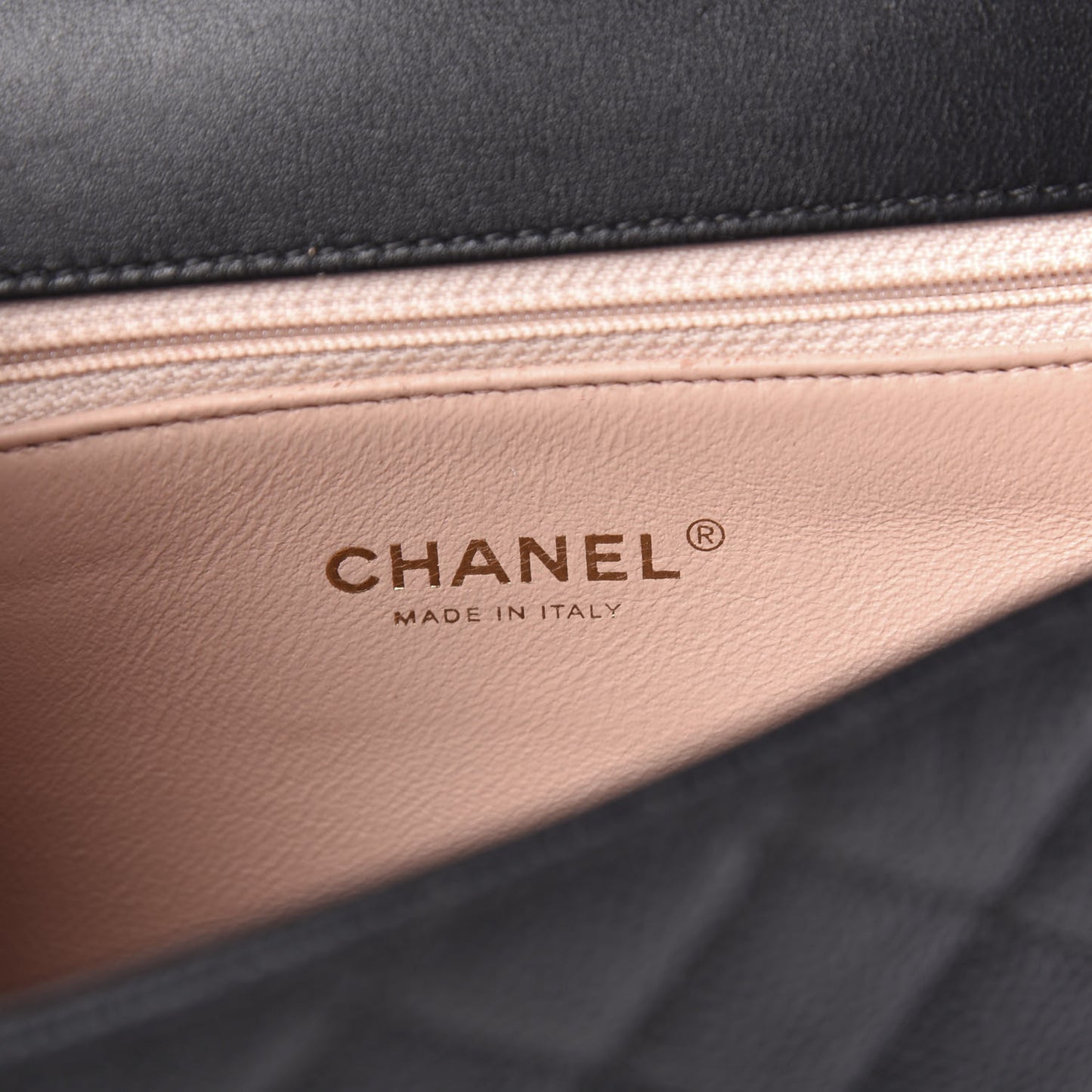 Caviar Quilted Small CC Filigree Flap Black