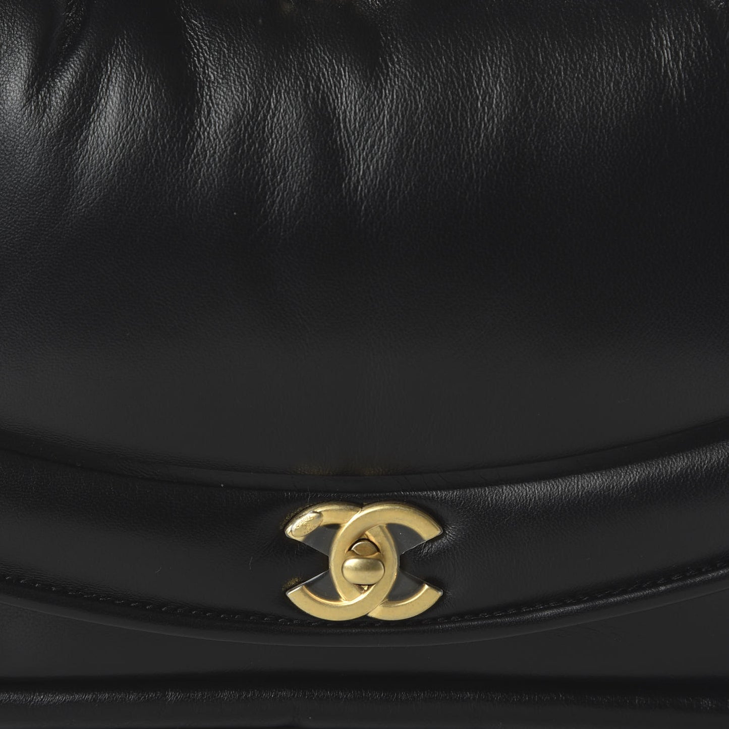 Lambskin Medium Simply Flap Black
