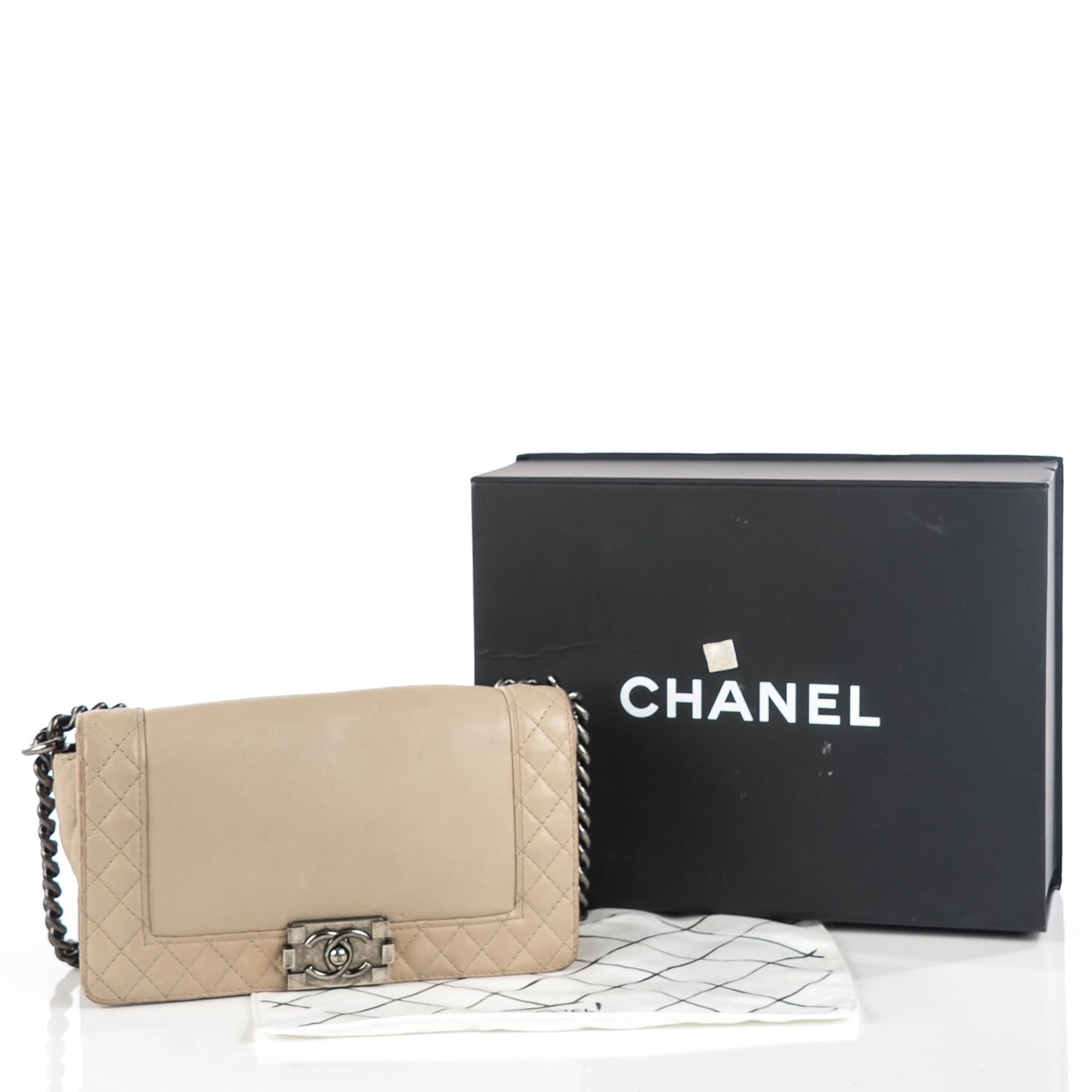 Calfskin Medium Boy Reverso Flap Beige Clair