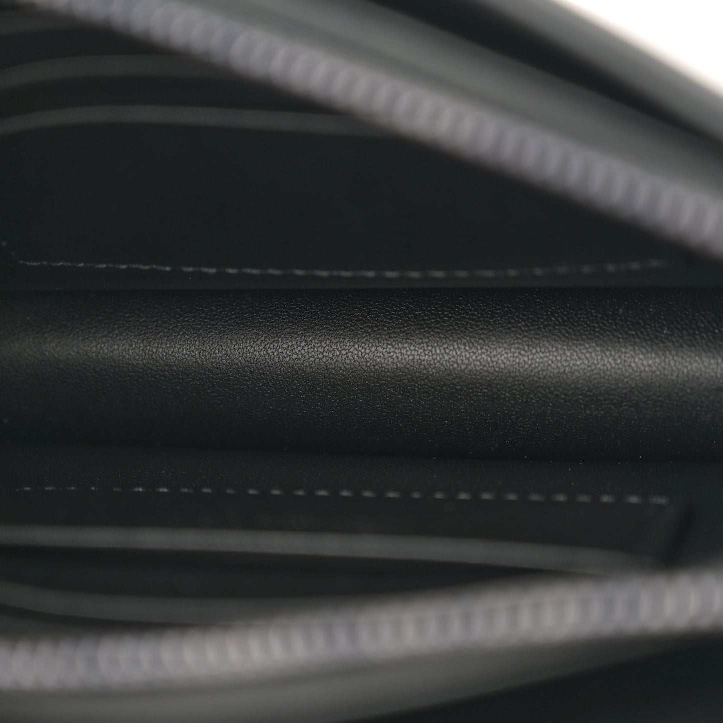 Calfskin Macrocannage Diamond Caro Zipped Pouch With Chain Black