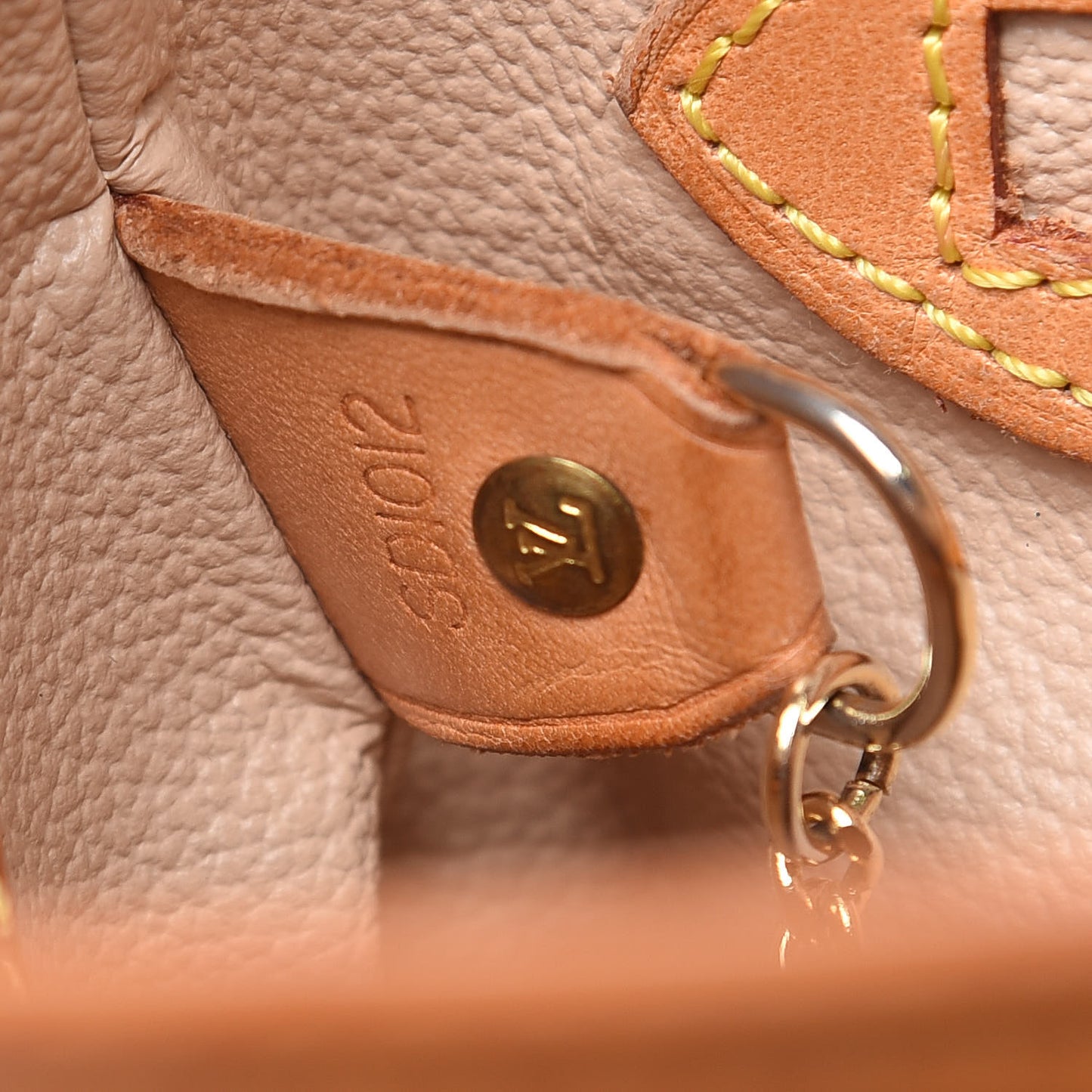 Monogram Petit Bucket 23
