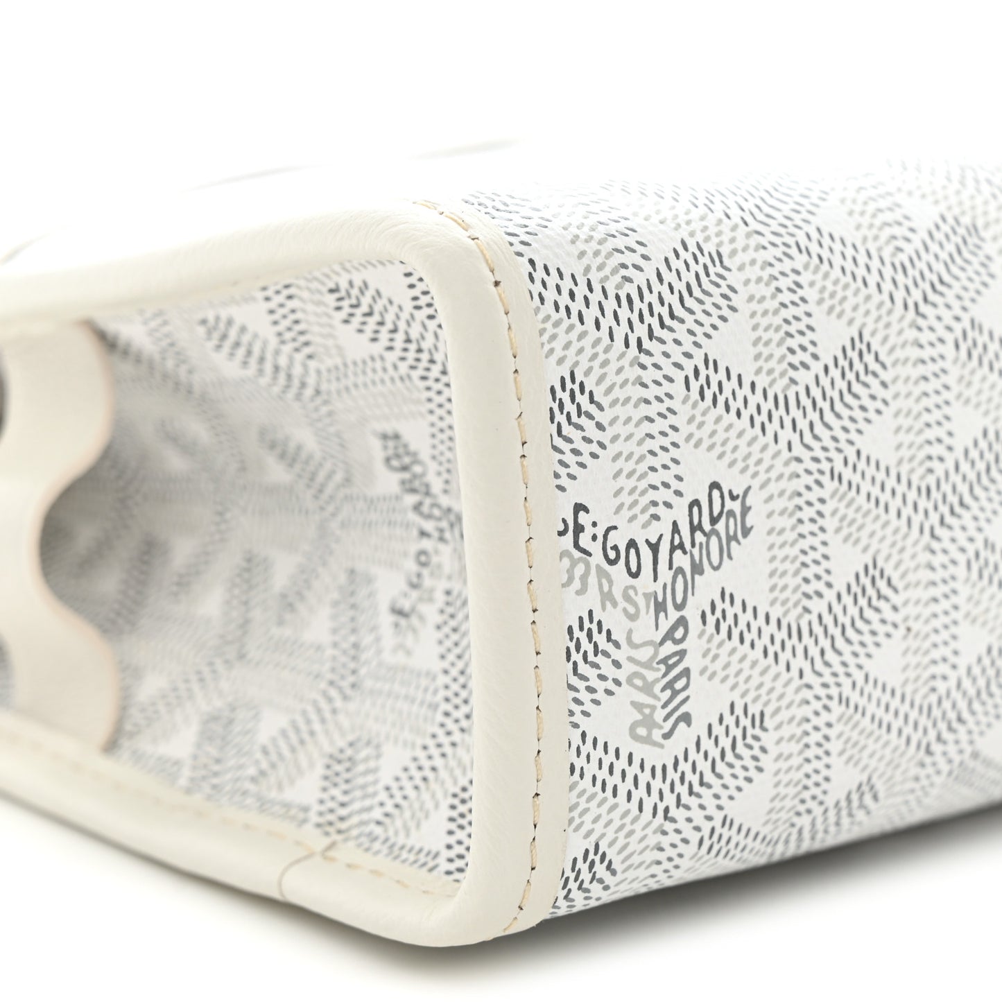 Goyardine Jouvence Toiletry Pouch White