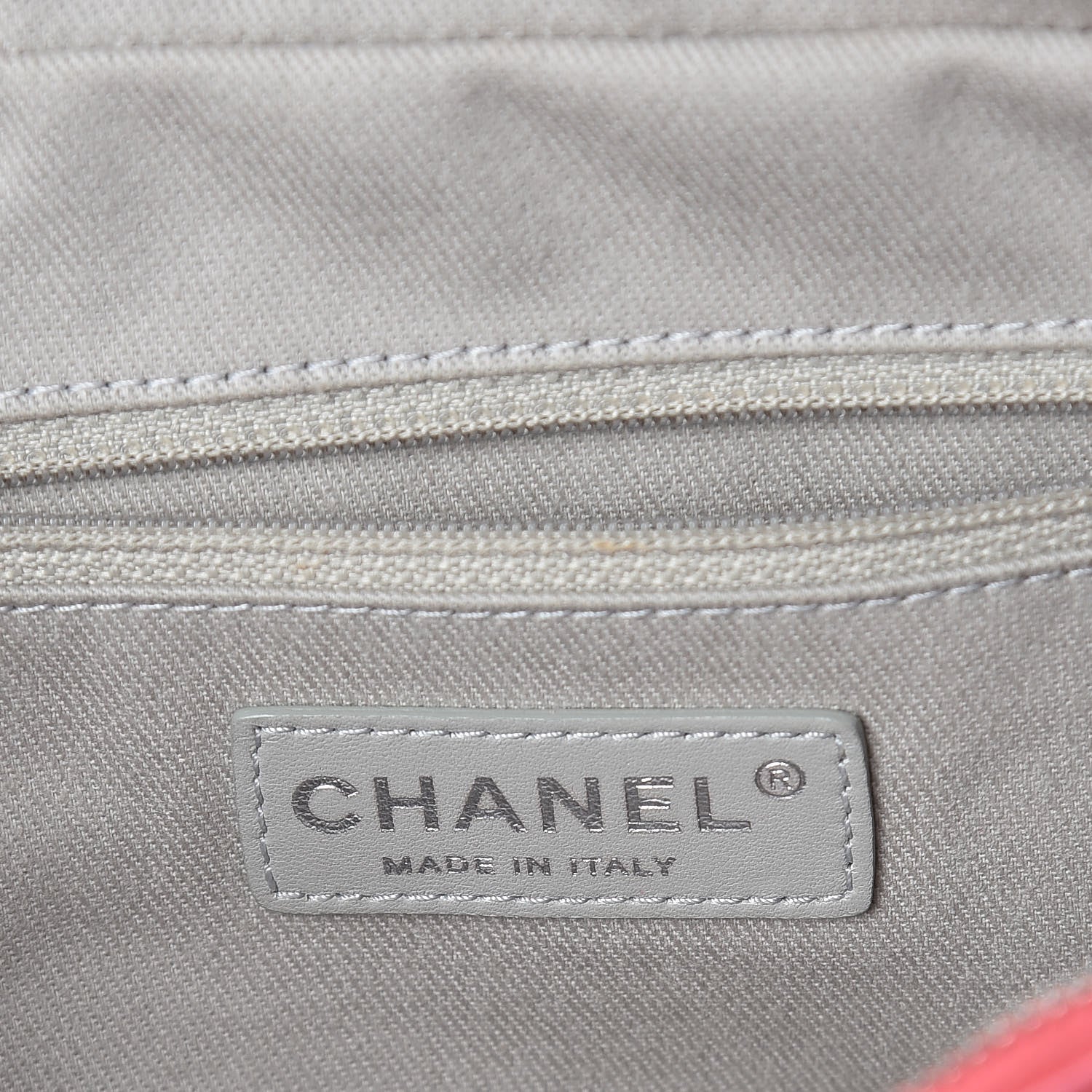 Chanel Caviar Quilted Medium Easy Flap Coral 9 of 10