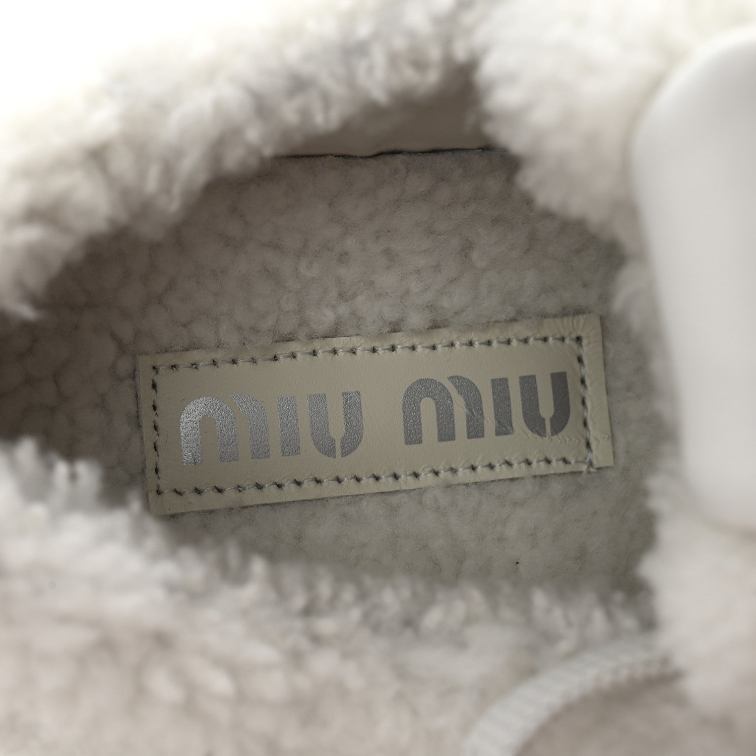 Miu Miu Montone Shearling Low Top Platform Sneakers 35 Bianco 7 of 9