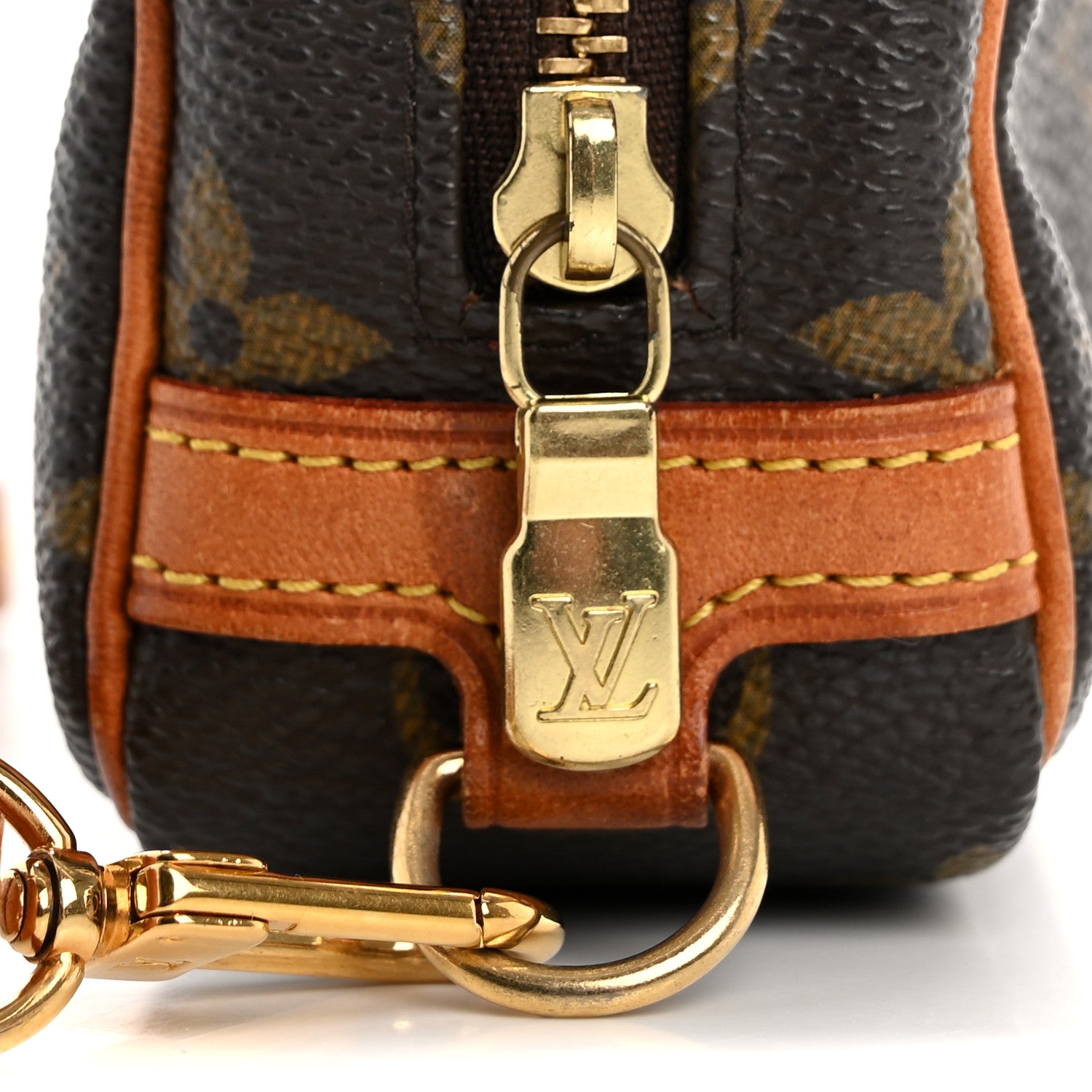 Louis Vuitton Monogram Wapity 8 of 16