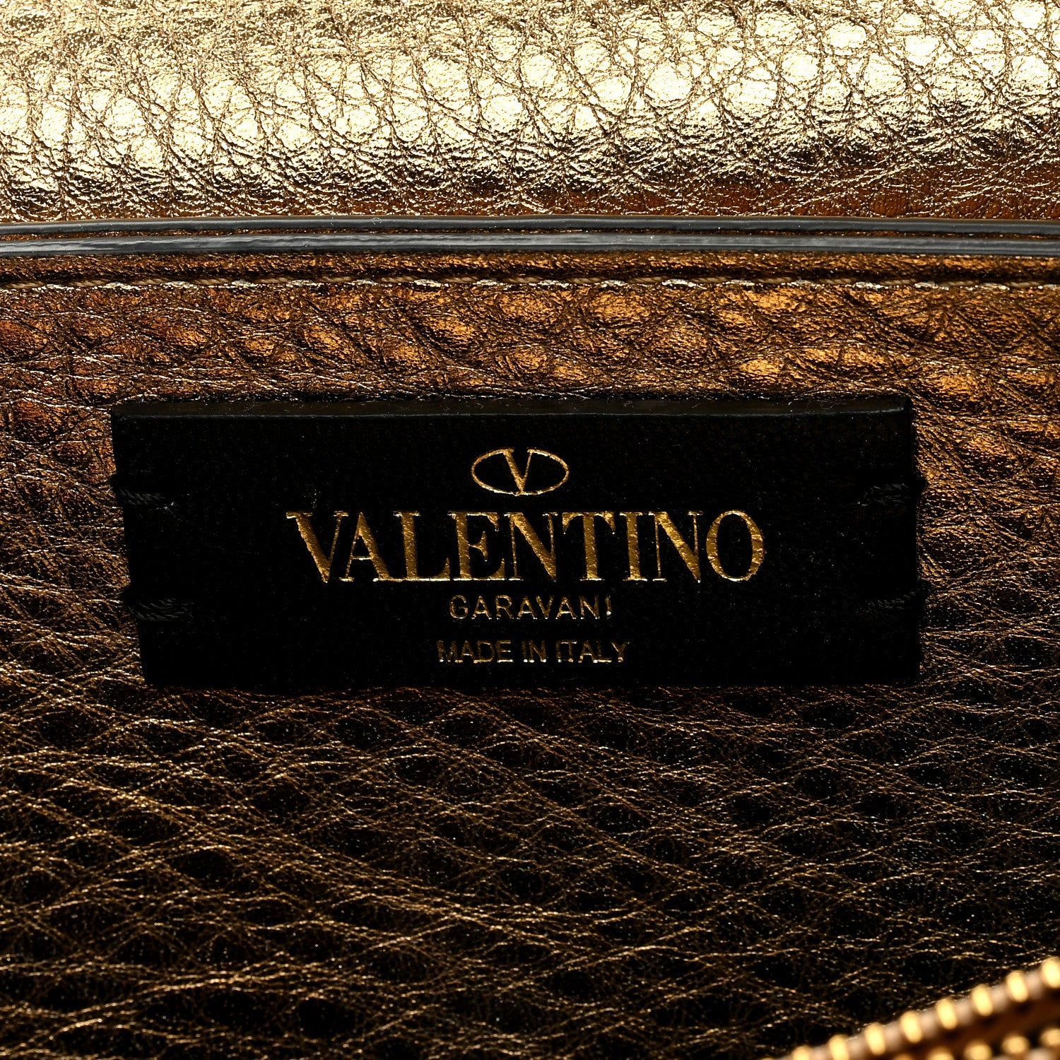 Valentino Garavani Pebbled Calfskin Rockstud Flap Wallet On Chain Soft Gold 6 of 9