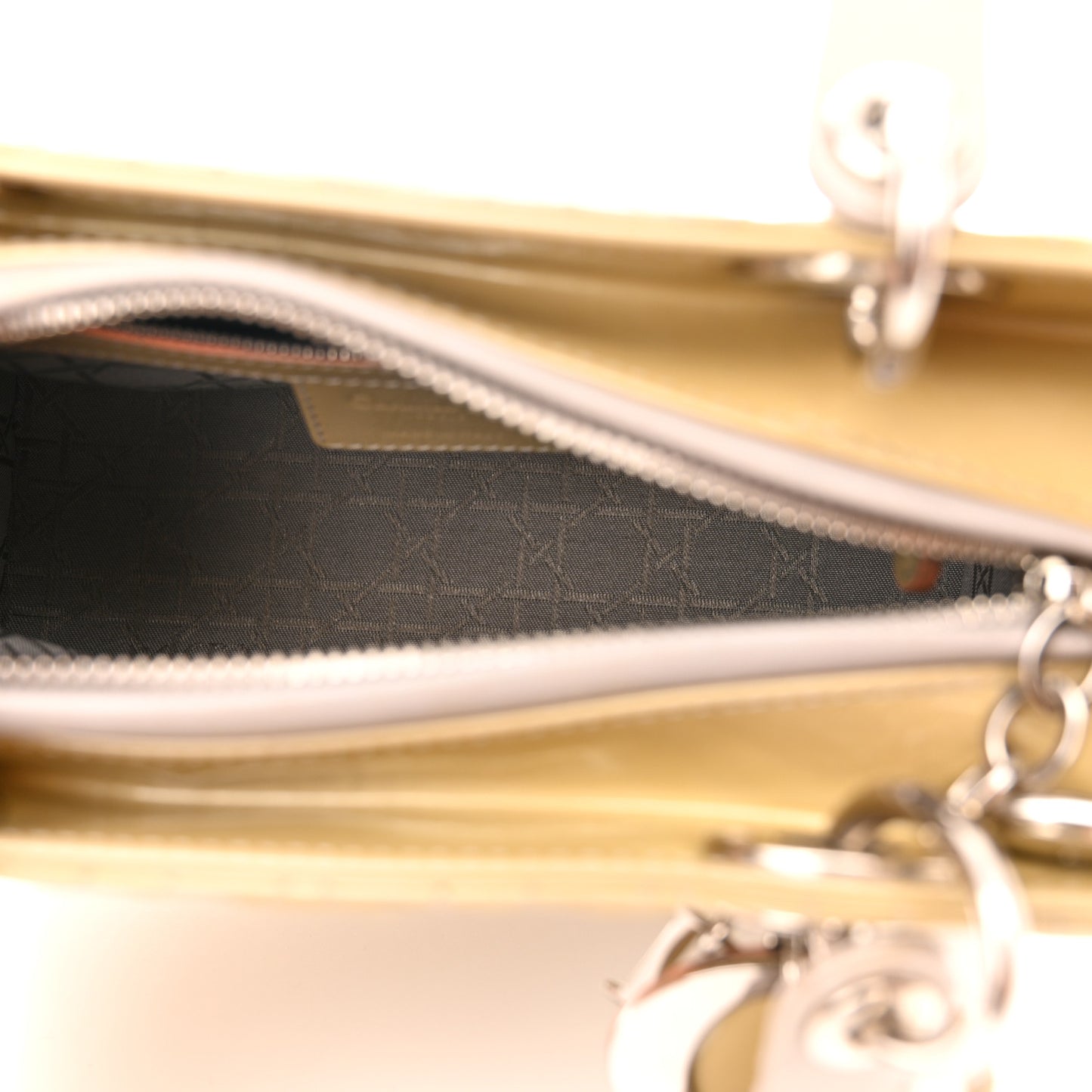 Patent Cannage Medium Lady Dior Beige