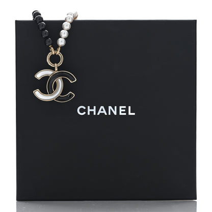 Chanel Pearl Beaded CC Necklace Black White 5 of 5