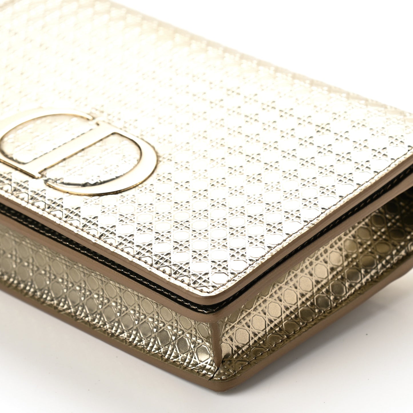 Metallic Patent Micro-Cannage 30 Montaigne 2 in 1 Pouch Gold