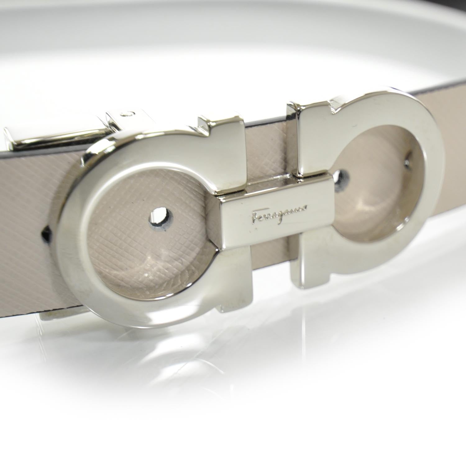 FASHIONPHILE SALVATOREFERRAGAMOLeatherDoubleGanciniReversibleBelt 3 of 6