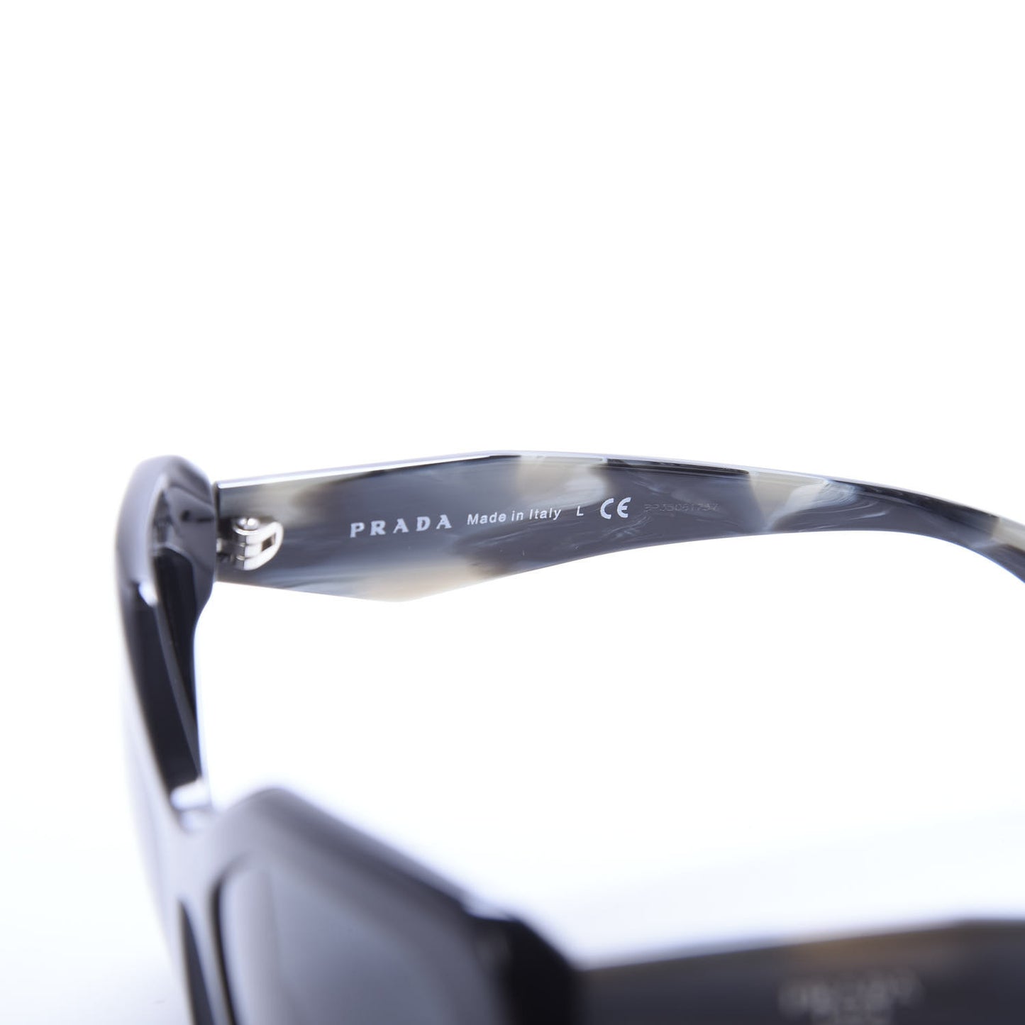 Sunglasses SPR 16R Black