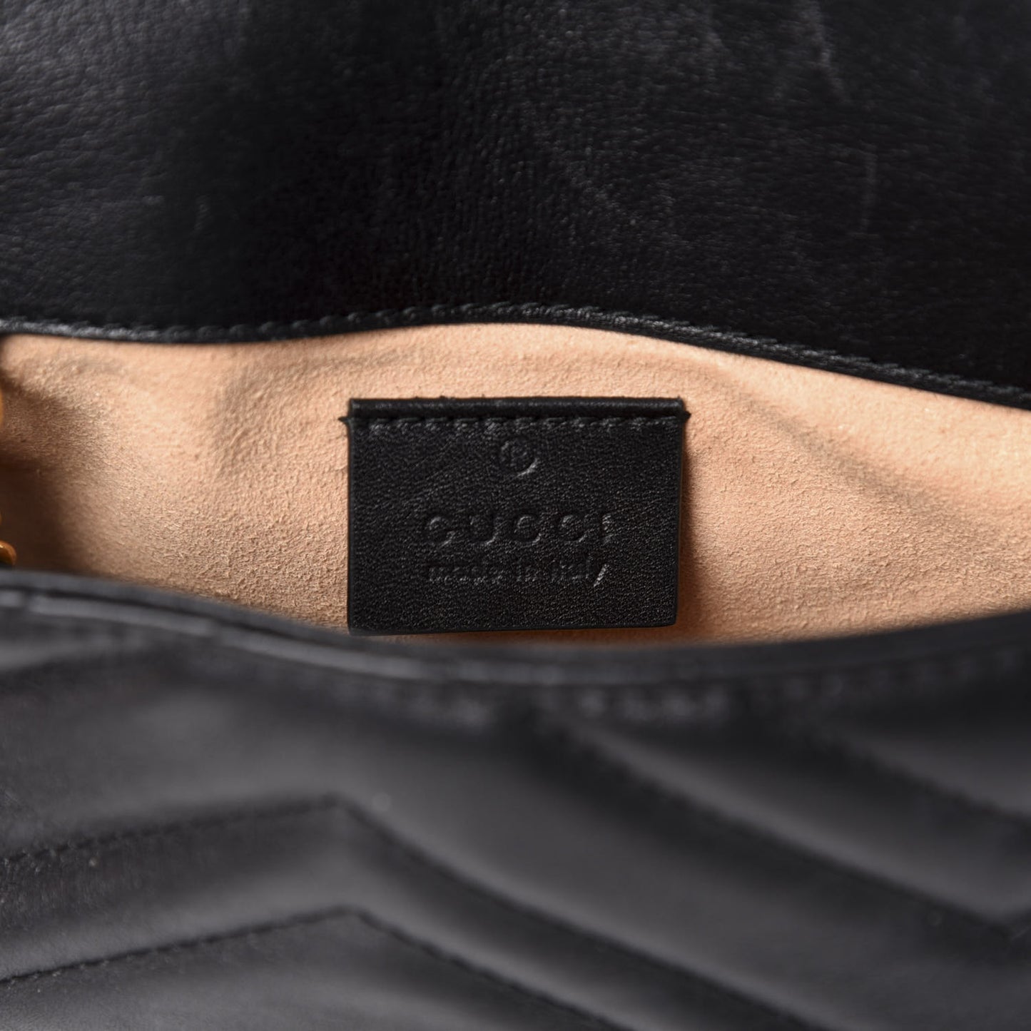 Calfskin Matelasse Super Mini GG Marmont Shoulder Bag Black
