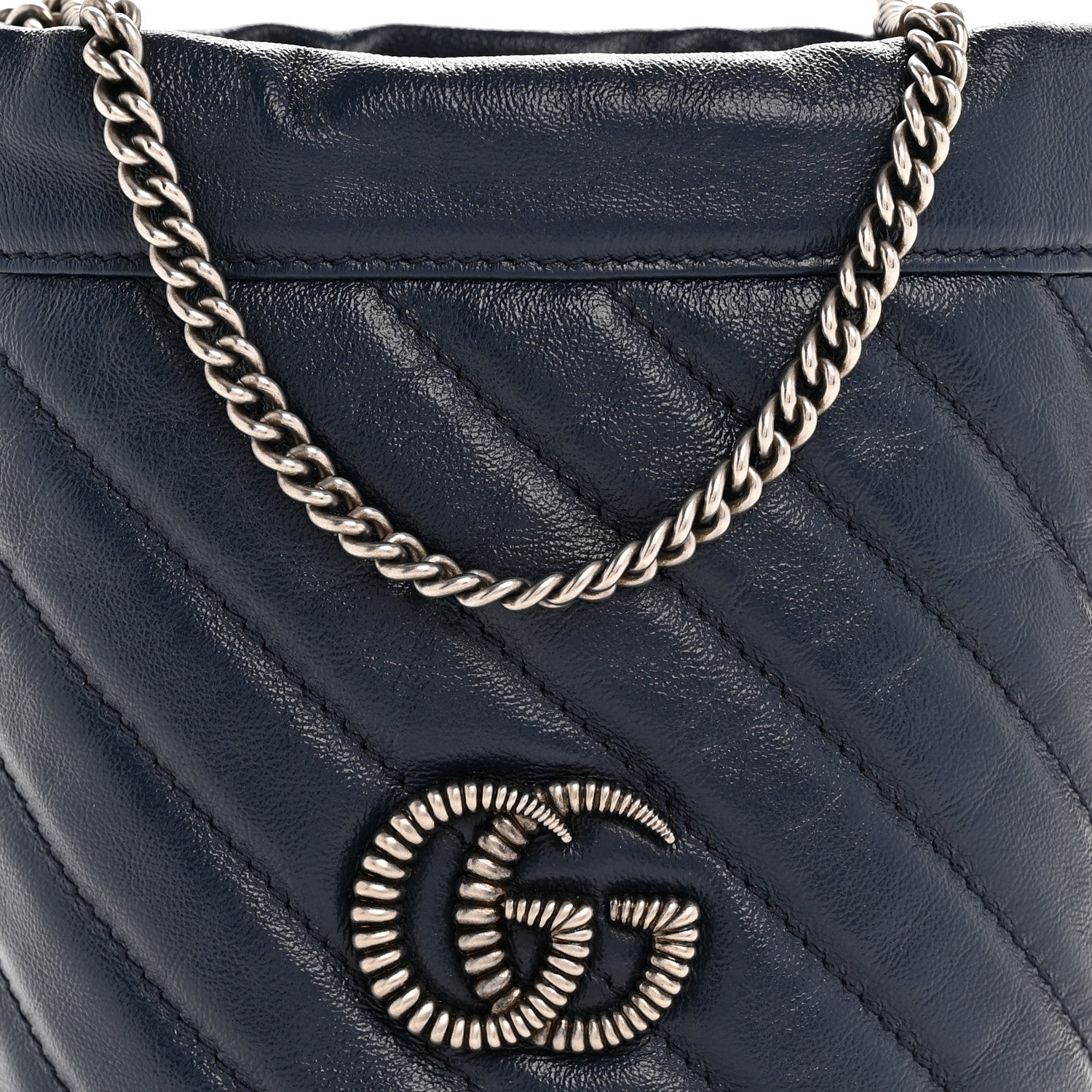 Gucci Vintage Effect Calfskin Matelasse Diagonal Mini Torchon GG Marmont 2.0 Bucket Bag Blue Agata Mystic White 8 of 10
