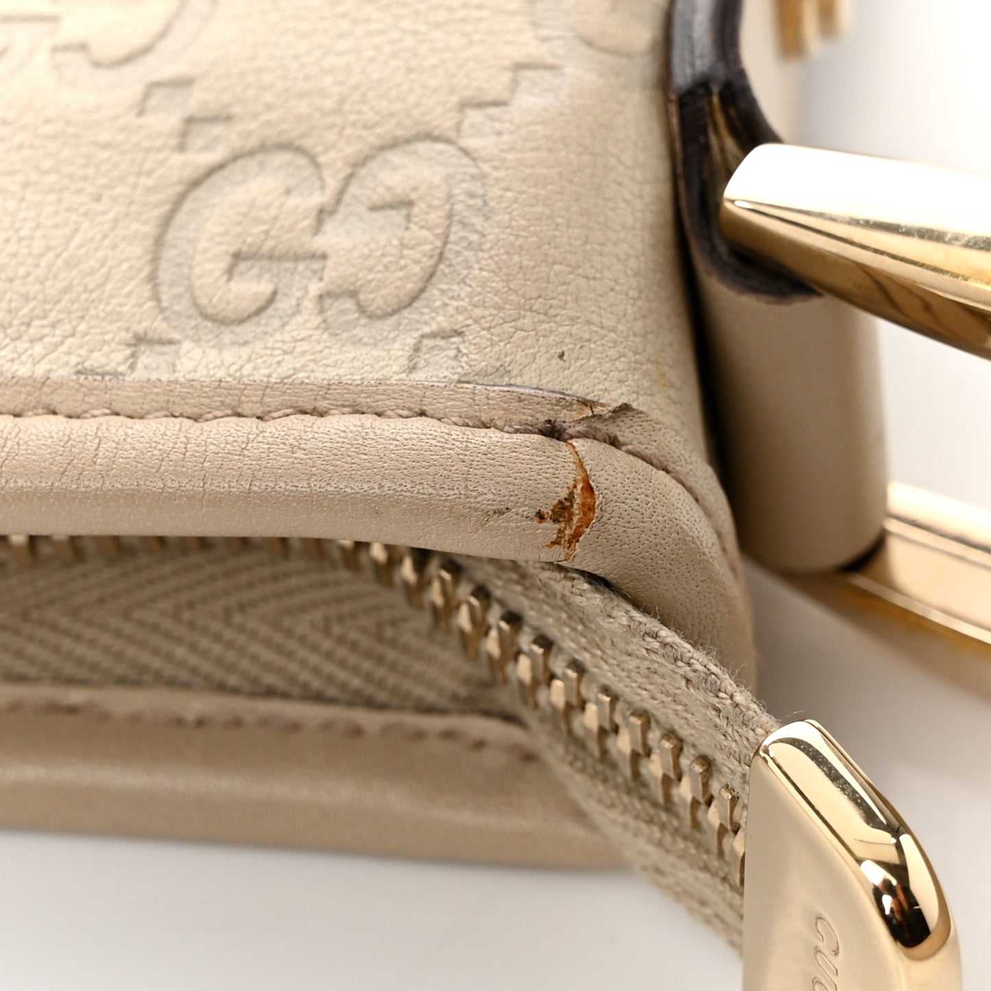 Guccissima Abbey Messenger Bag Off White