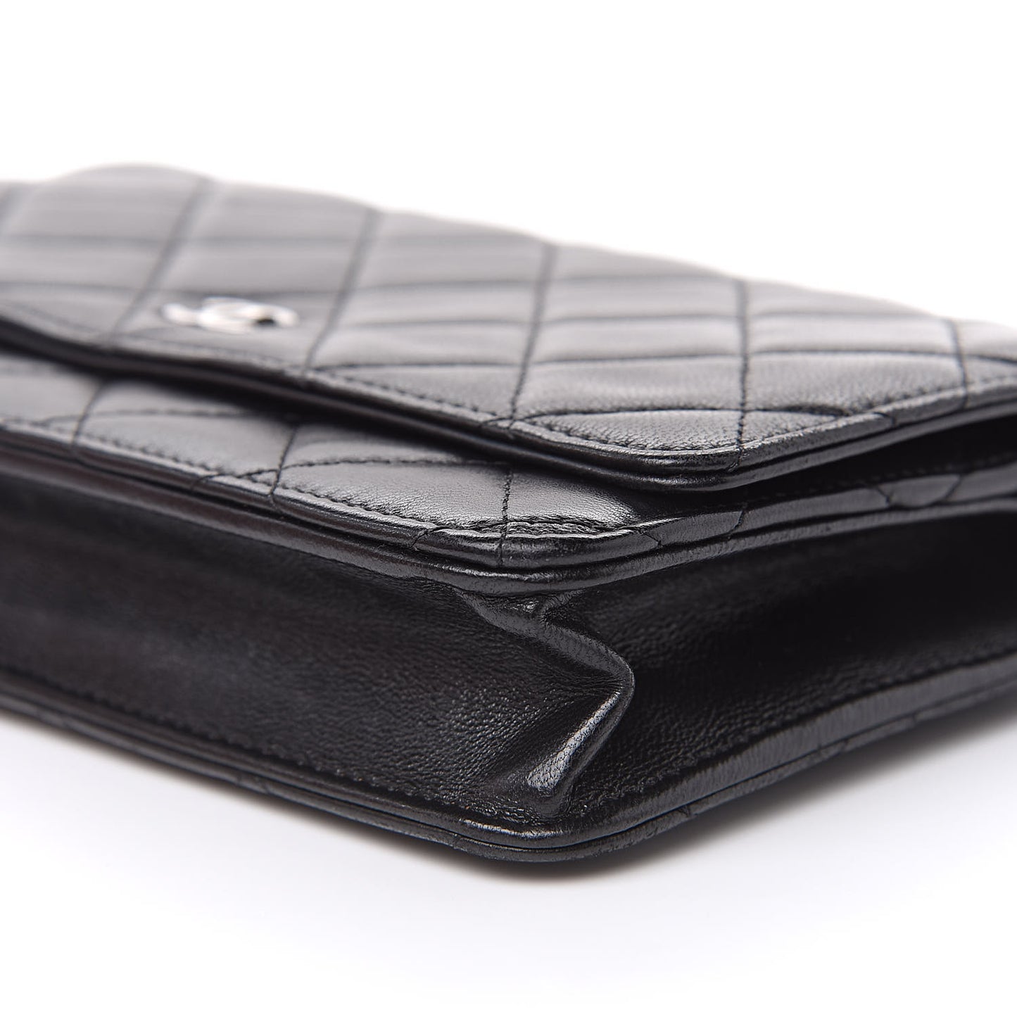 Lambskin Quilted Wallet On Chain WOC Black