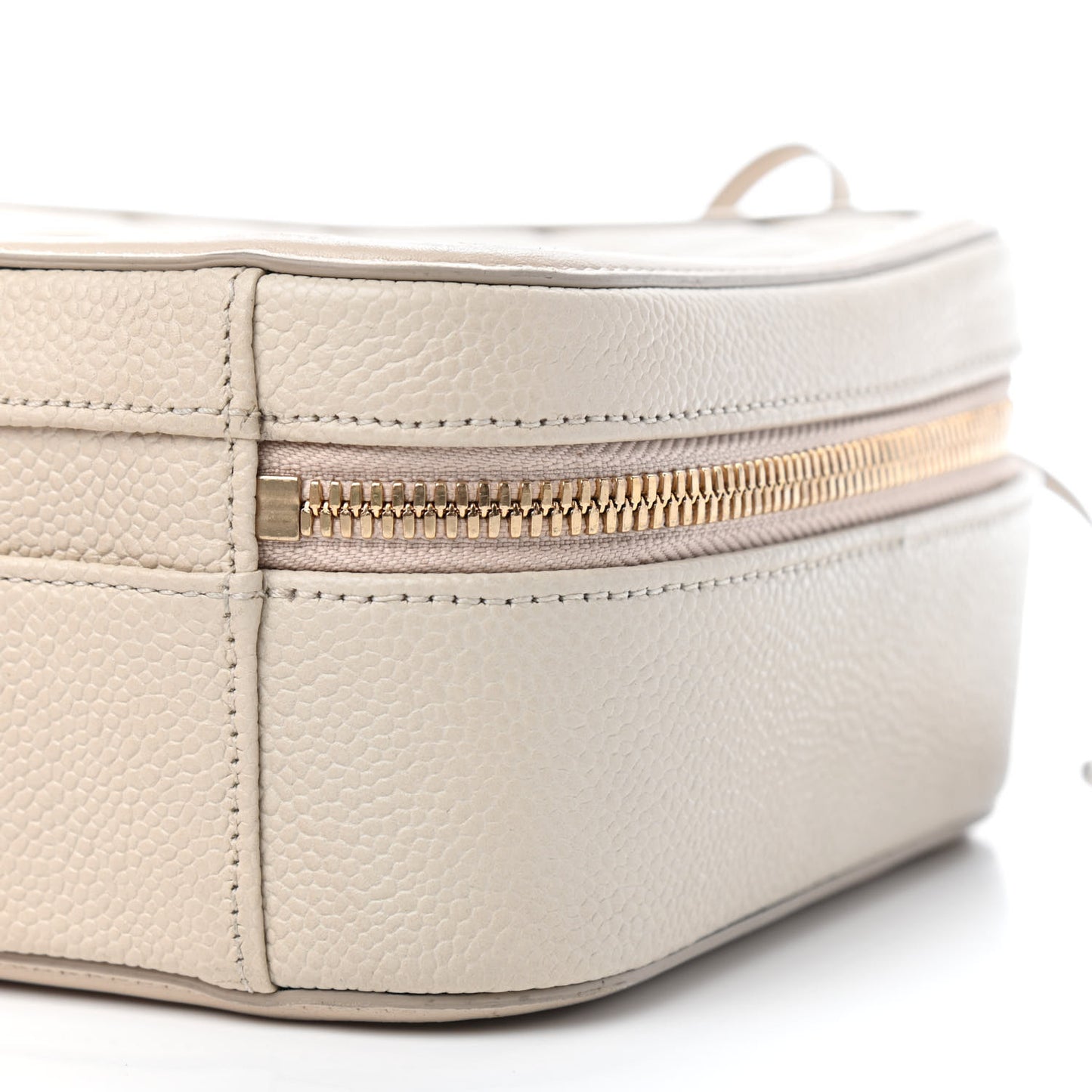 Caviar Quilted Medium CC Filigree Vanity Case Light Beige