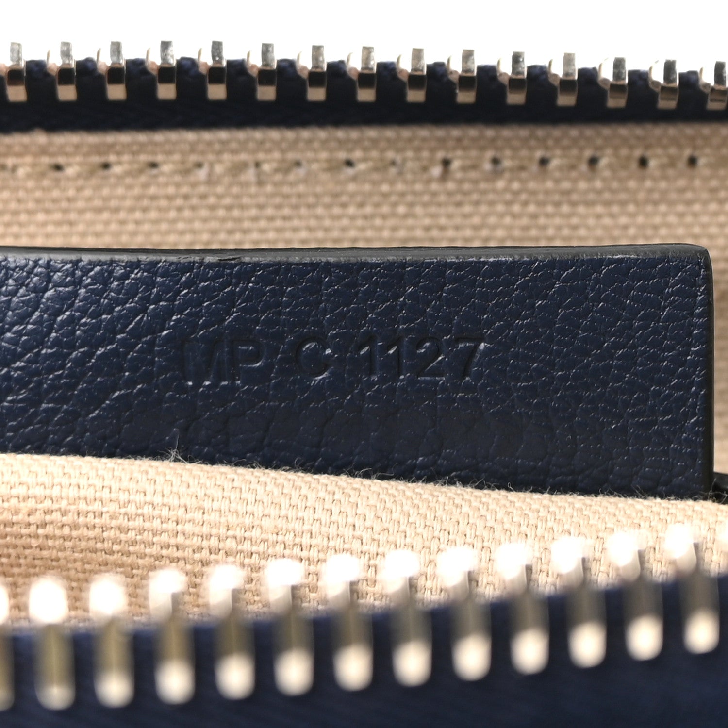 Givenchy Sugar Goatskin Medium Antigona Navy 7 of 17