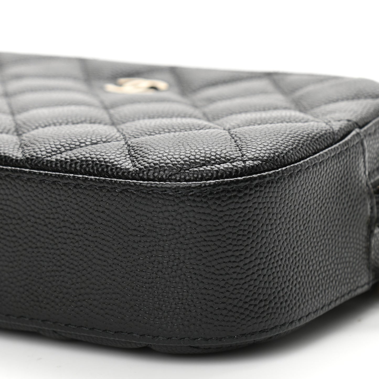 Caviar Quilted Vanity With Chain Black