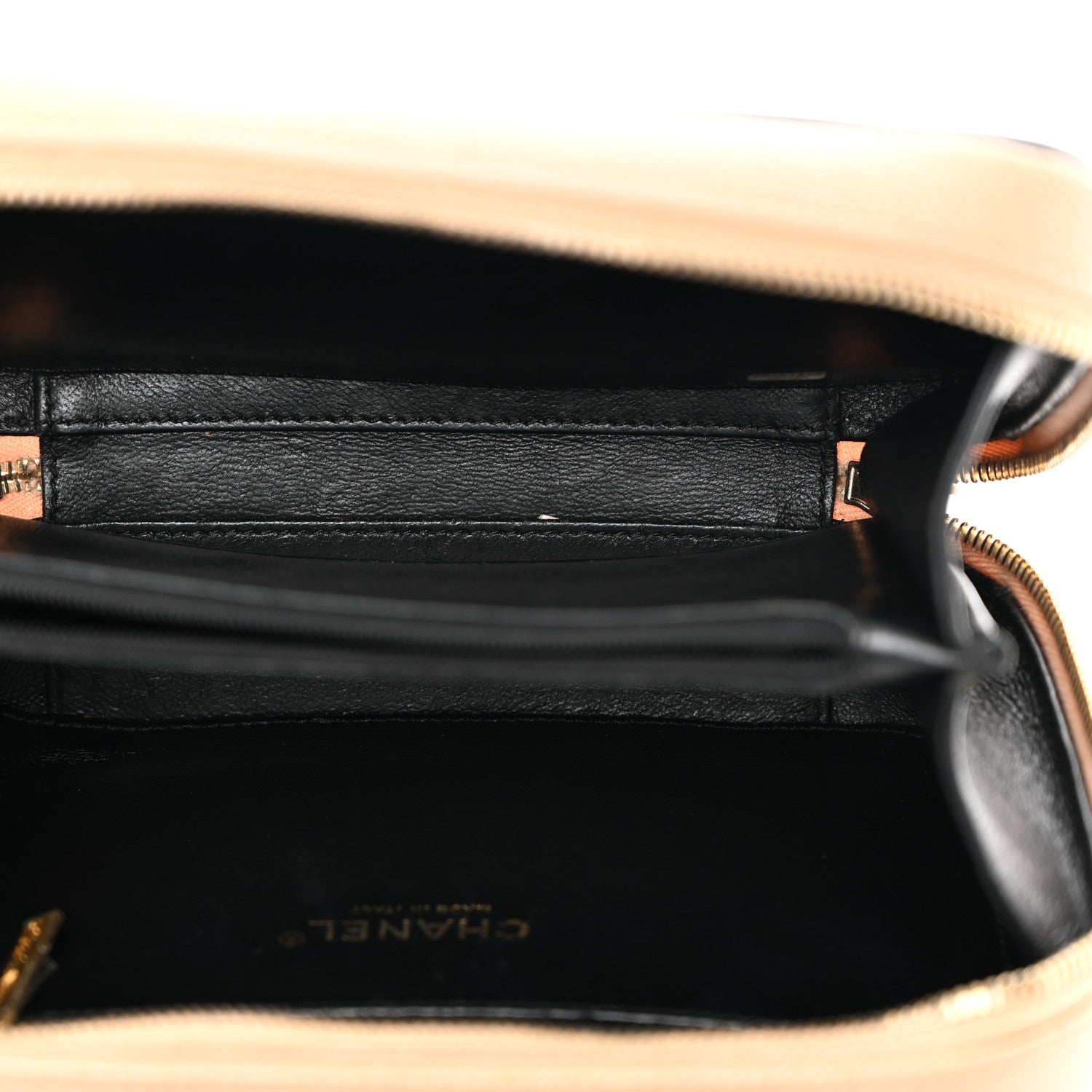 Chanel Caviar Quilted Medium CC Filigree Vanity Case Beige Black 5 of 10