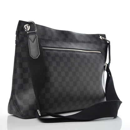 Louis Vuitton Damier Graphite Hunter Messenger 3 of 9