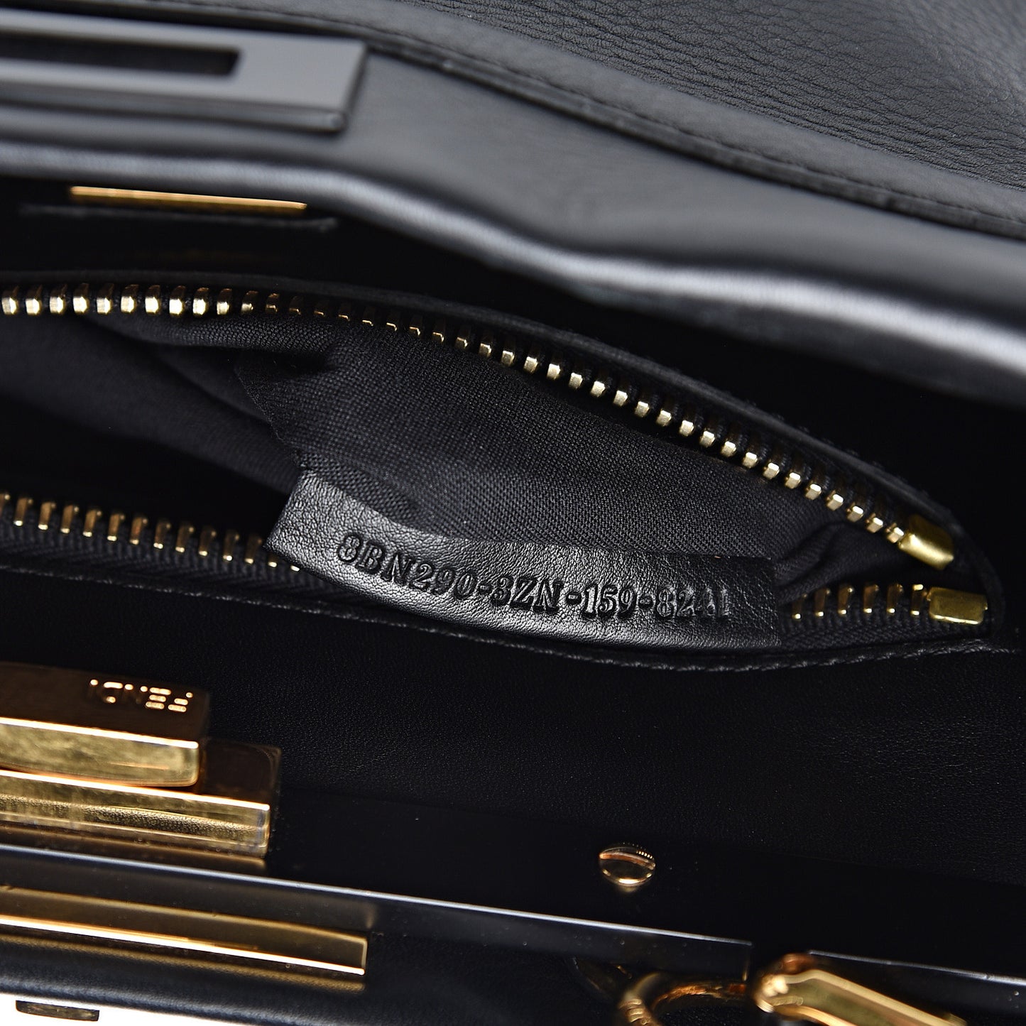 Vitello Seta Shiny Nappa Medium Peekaboo Iconic Satchel Black