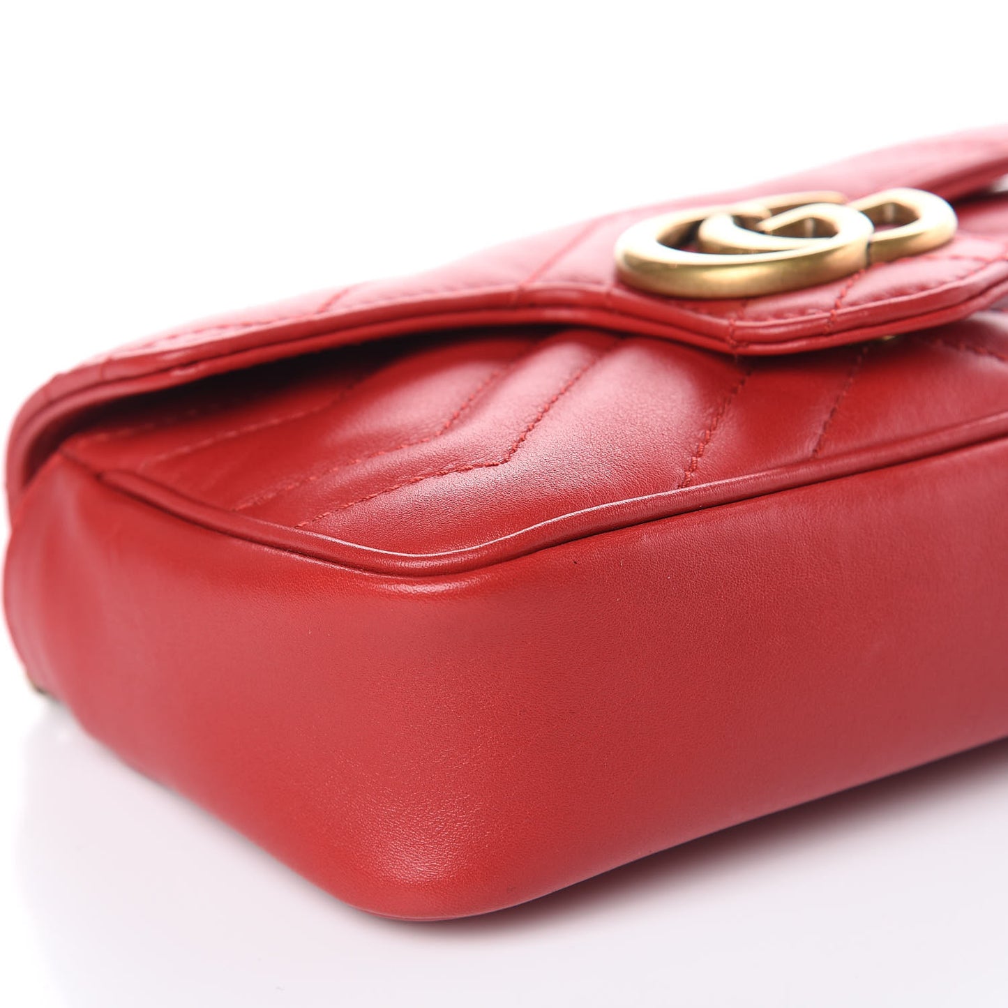 Calfskin Matelasse Super Mini GG Marmont Shoulder Bag Hibiscus Red